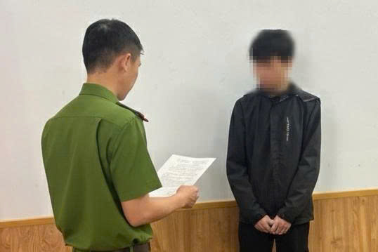 Khởi tố thanh ni&ecirc;n Hiếp d&acirc;m b&eacute; g&aacute;i dưới 16 tuổi tại Quảng Ng&atilde;i năm 2026 - Ảnh 1.