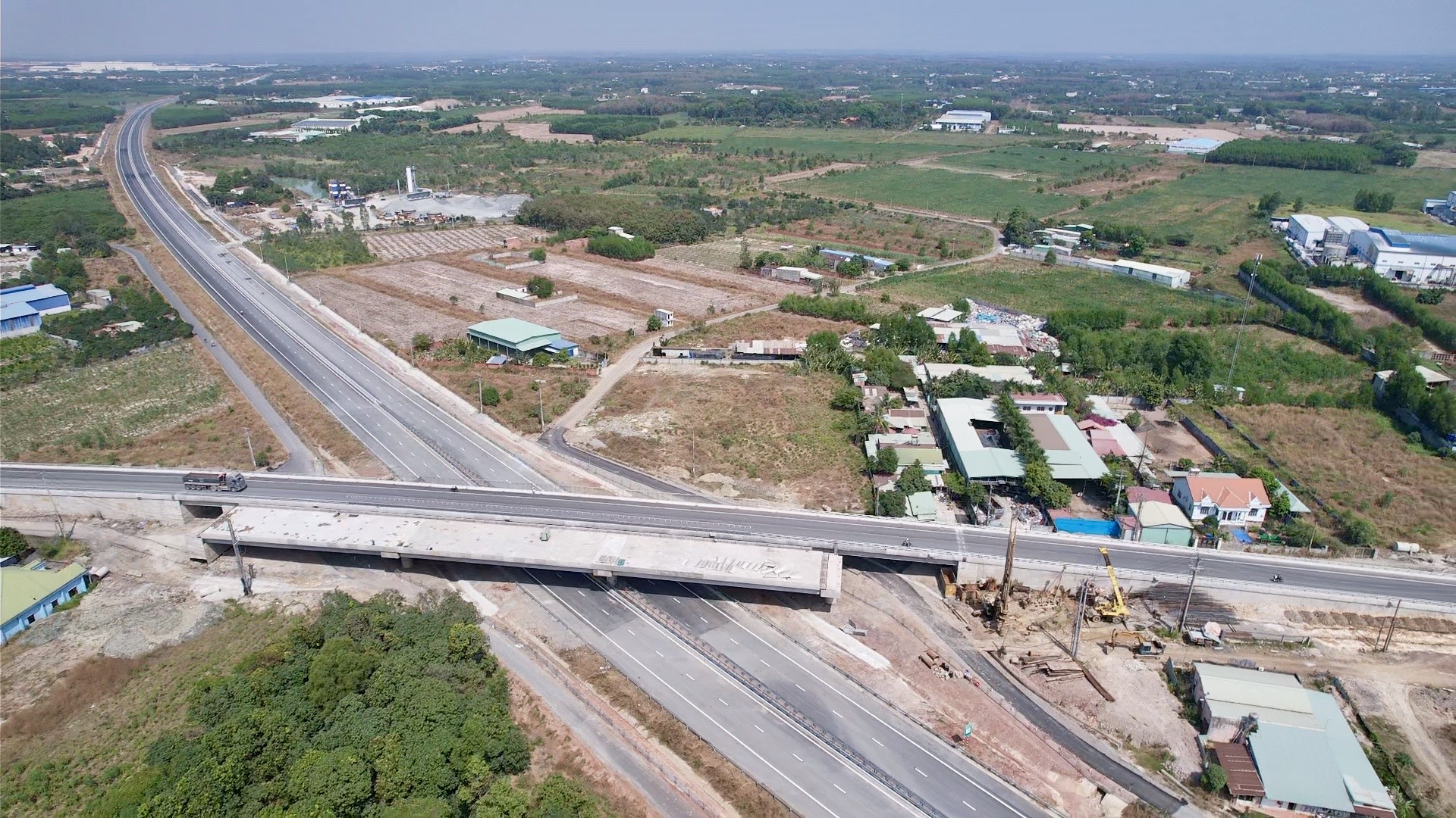 Dự án cao tốc biên hòa Vũng Tàu sắp hoàn thành , kết nối giao thông miền Đông - Ảnh 7. Dự án cao tốc biên hòa Vũng Tàu sắp hoàn thành , kết nối giao thông miền Đông - Ảnh 7.