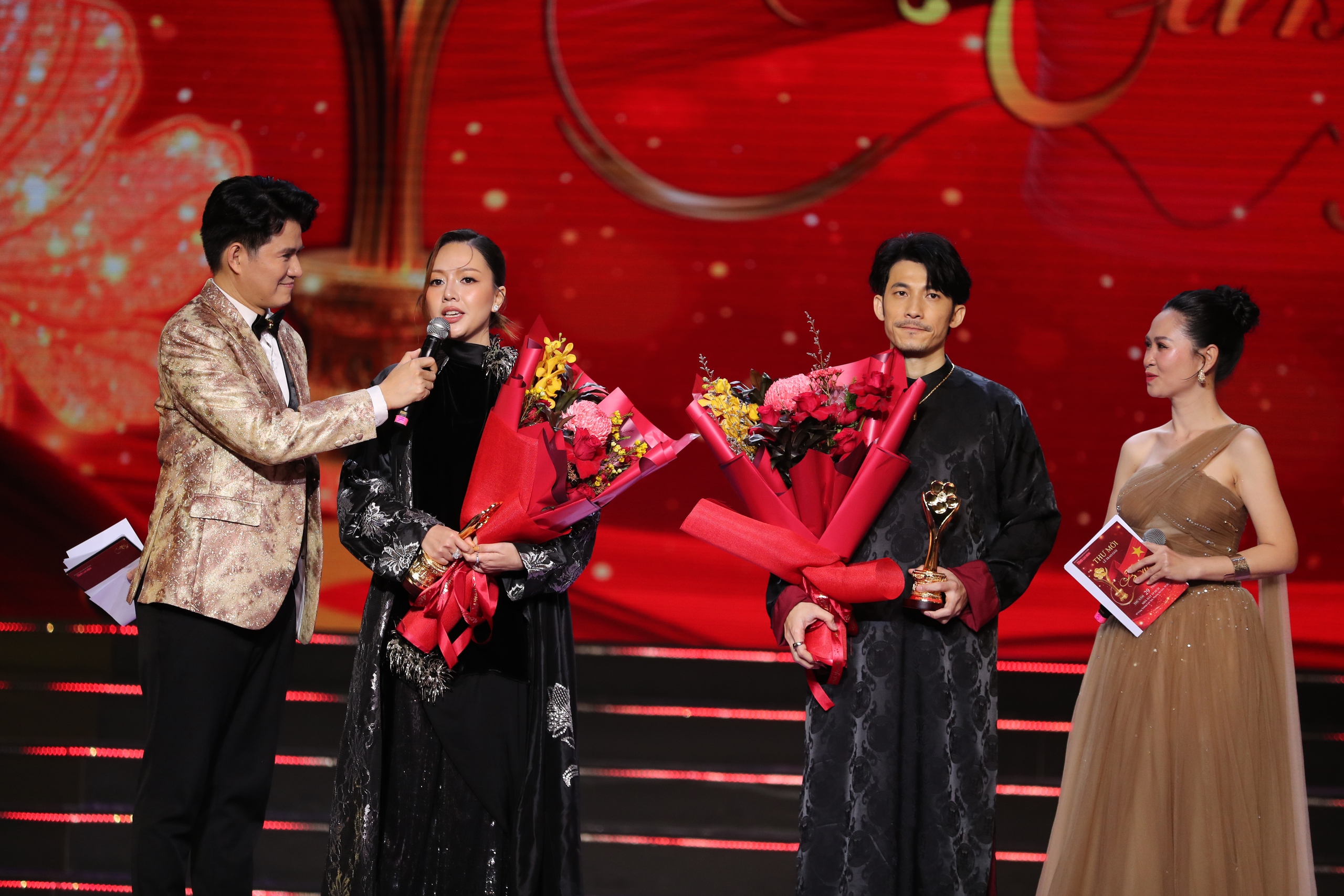 Liên Bỉnh Phát, Băng Di cảm ơn “người đặc biệt” khi nhận giải Mai Vàng 31-2025 - Ảnh 3.