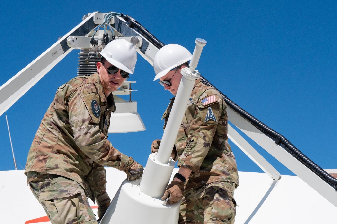 Không gian thành chiến trường mới - Ảnh 4. Không gian thành chiến trường mới - Ảnh 4.