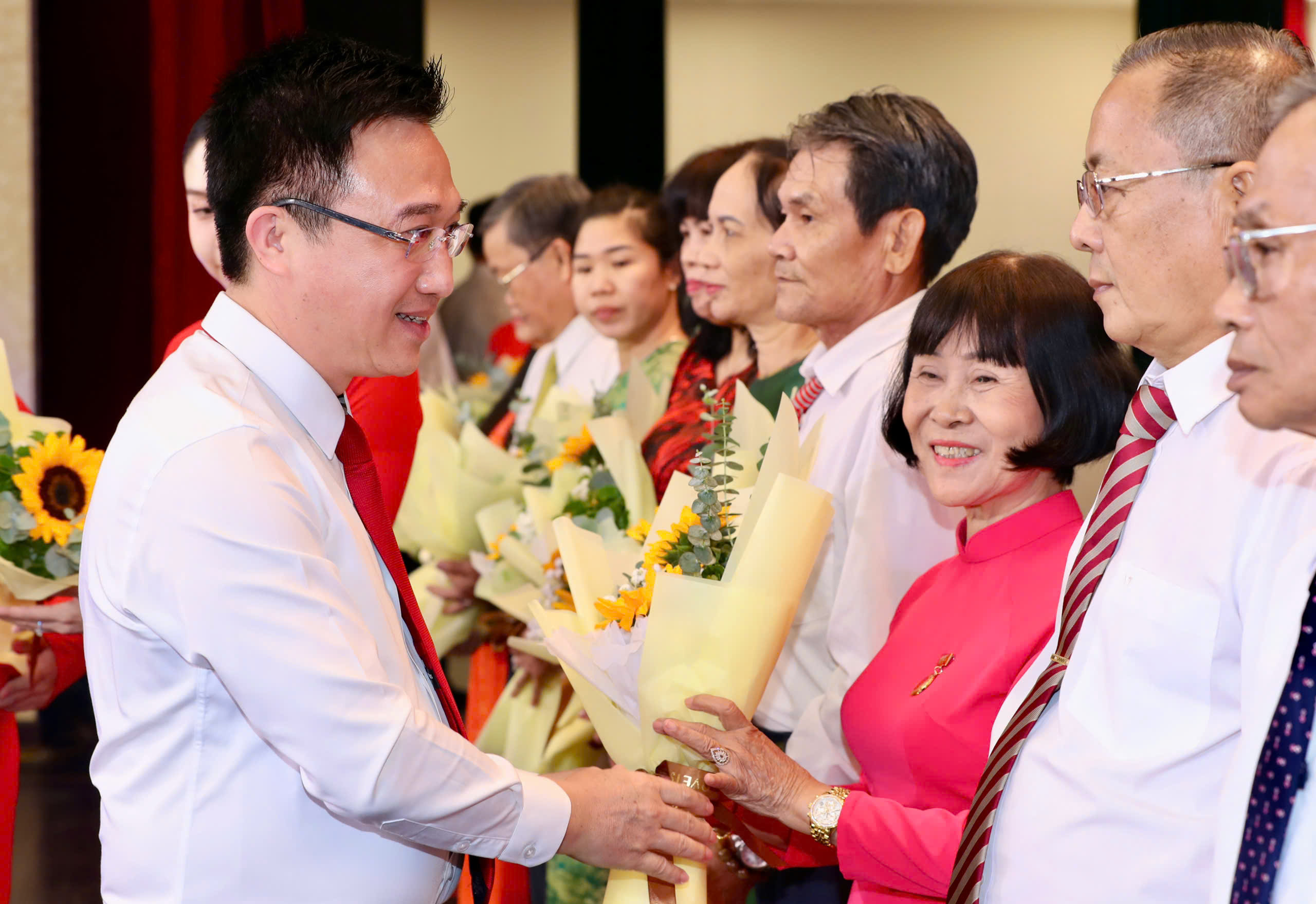 TPHCM tuy&ecirc;n dương 233 B&iacute; thư Chi bộ xuất sắc ti&ecirc;u biểu - Ảnh 6.