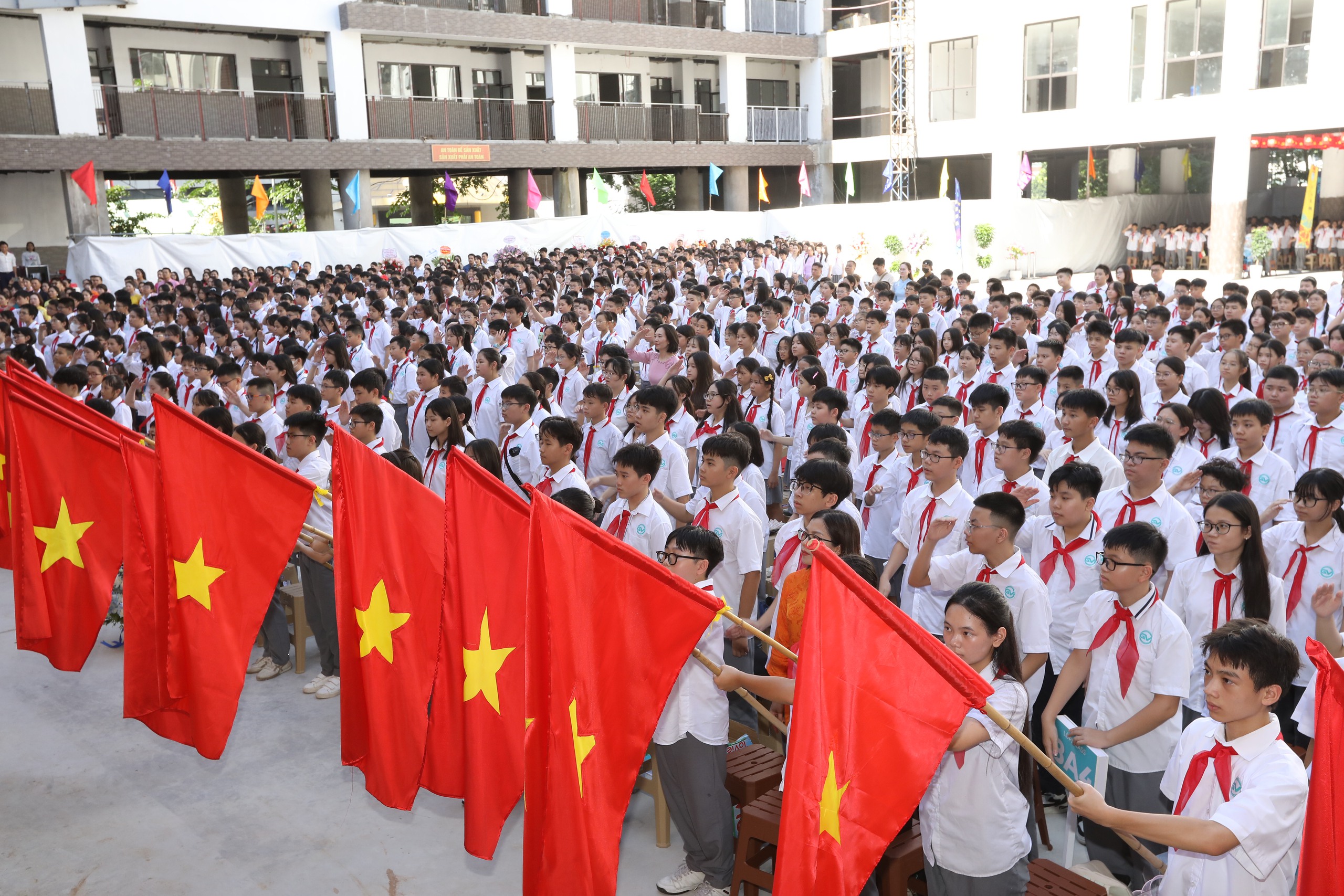 Trung học nghề: Lựa chọn mới cho học sinh sau THCS Từ 2026 - Ảnh 1. Trung học nghề: Lựa chọn mới cho học sinh sau THCS Từ 2026 - Ảnh 1.