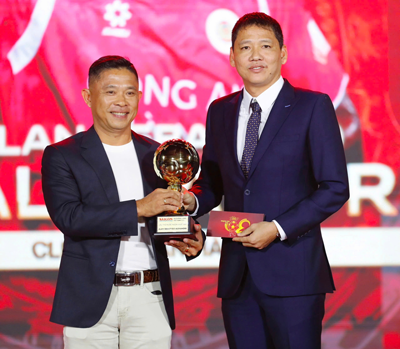 &Ocirc;ng "c&ograve;" m&aacute;t tay - Ảnh 1.