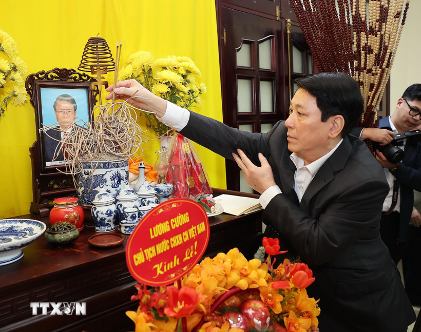 - Ảnh 4. - Ảnh 4.