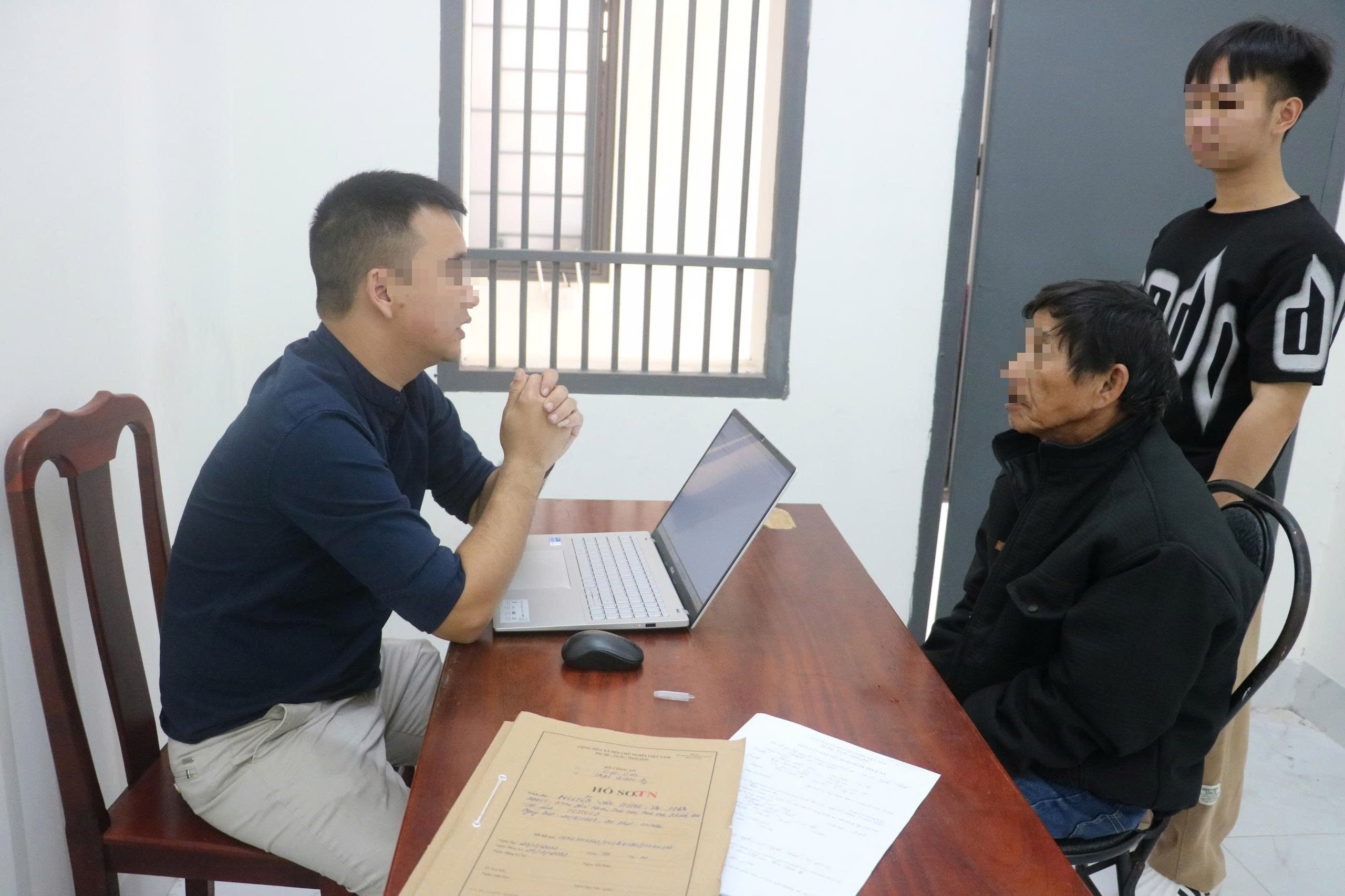 Trốn khỏi trại giam 36 năm: Câu chuyện của Nguyễn Văn Hùng và lệnh truy nã - Ảnh 1.