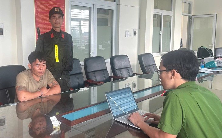 Biến nh&agrave; th&agrave;nh "c&ocirc;ng sự" cất giấu ma t&uacute;y - Ảnh 4.