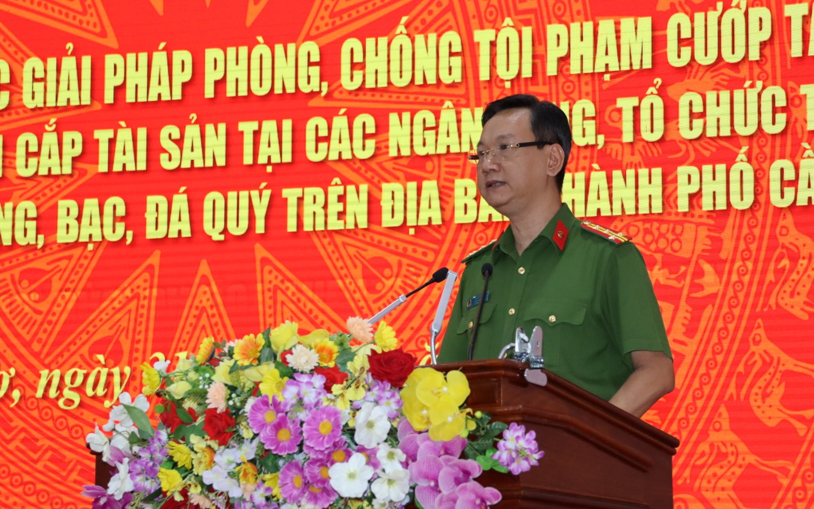 Lần đầu tiên tỉ lệ tội phạm TPHCM giảm trong cao điểm Tết - Ảnh 2.