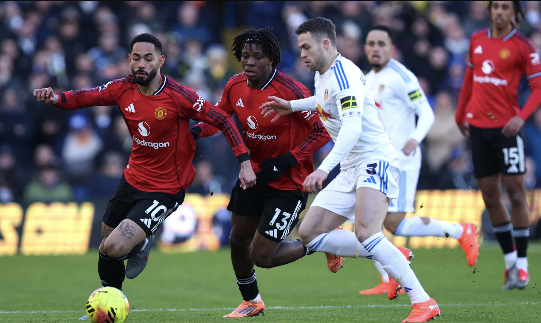"Derby hoa hồng" nóng bỏng, Man United lại bị Leeds United cầm hòa - Ảnh 6.