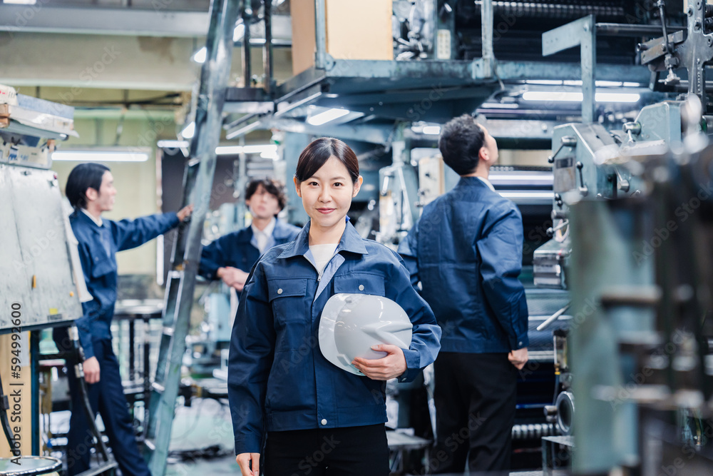 Tỉ lệ thất nghiệp thấp, nhưng giới trẻ chưa dễ tìm việc - Ảnh 1.