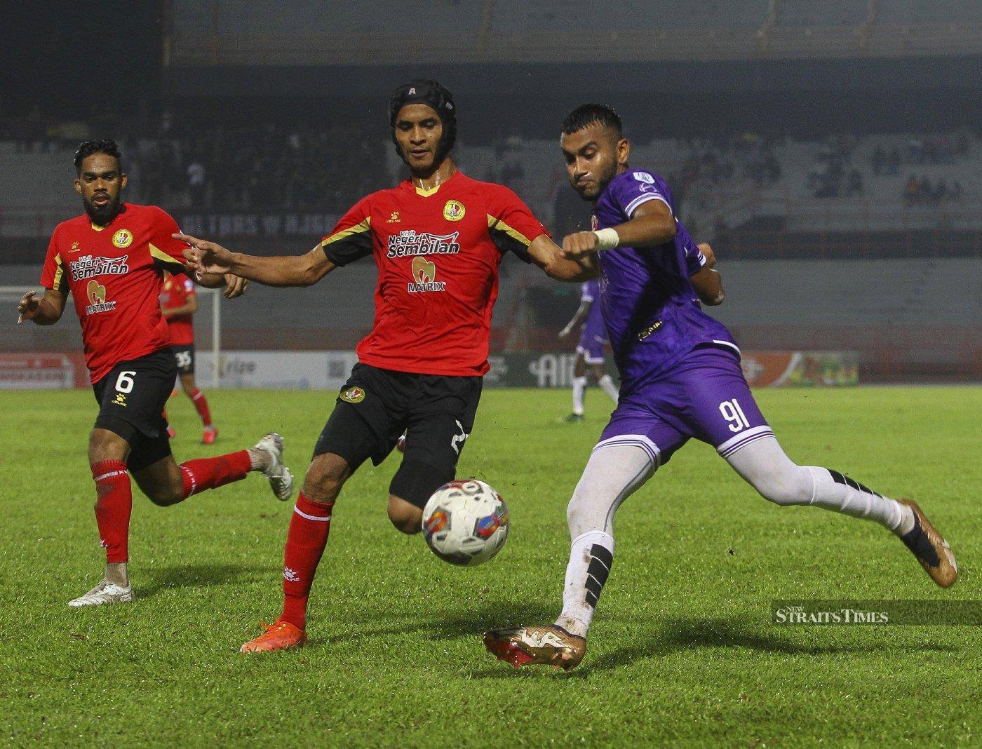 Đội bóng Cảnh sát Hoàng gia và một CLB Malaysia lao đao vì công bằng tài chính  - Ảnh 2.