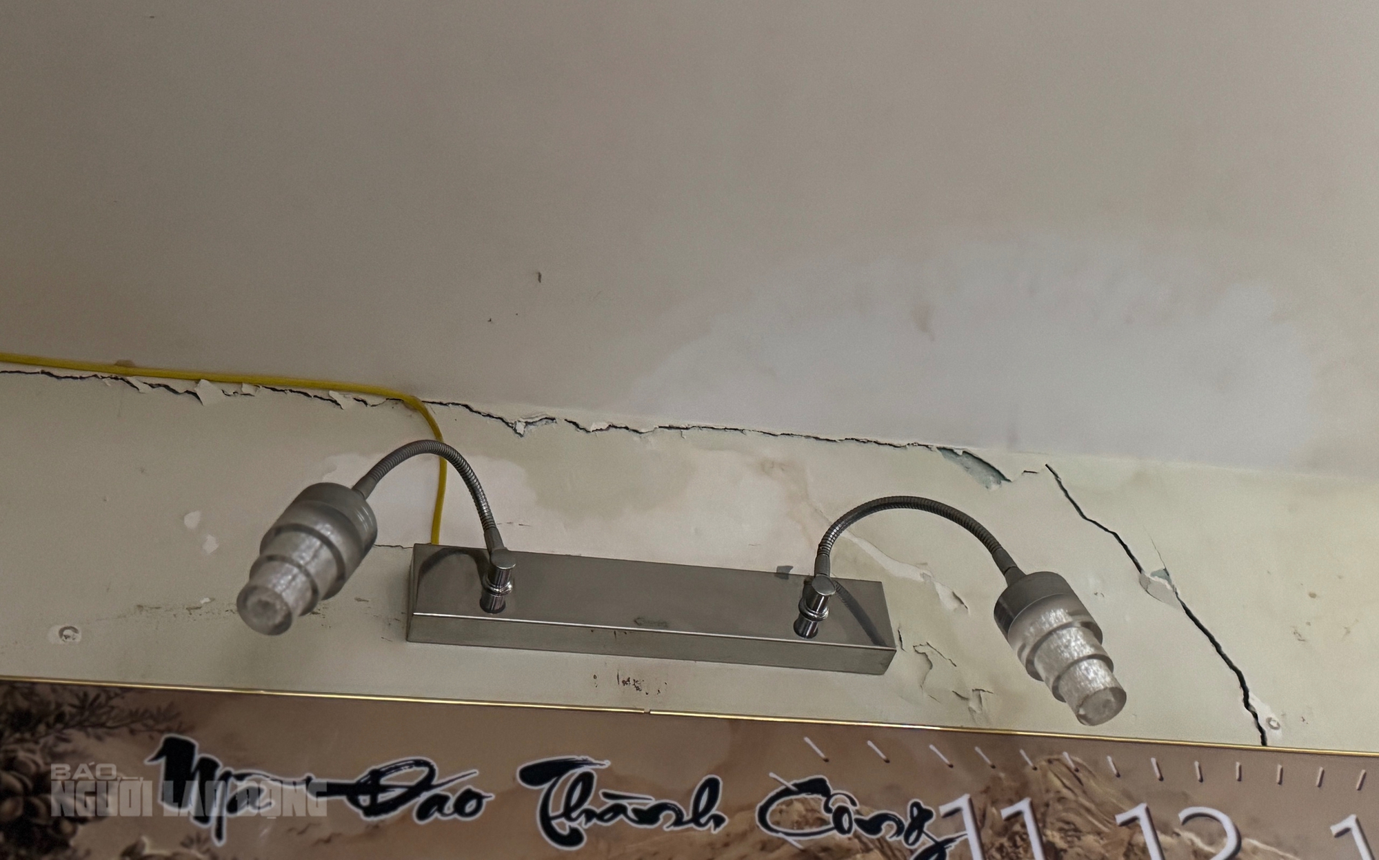 - Ảnh 4. - Ảnh 4.