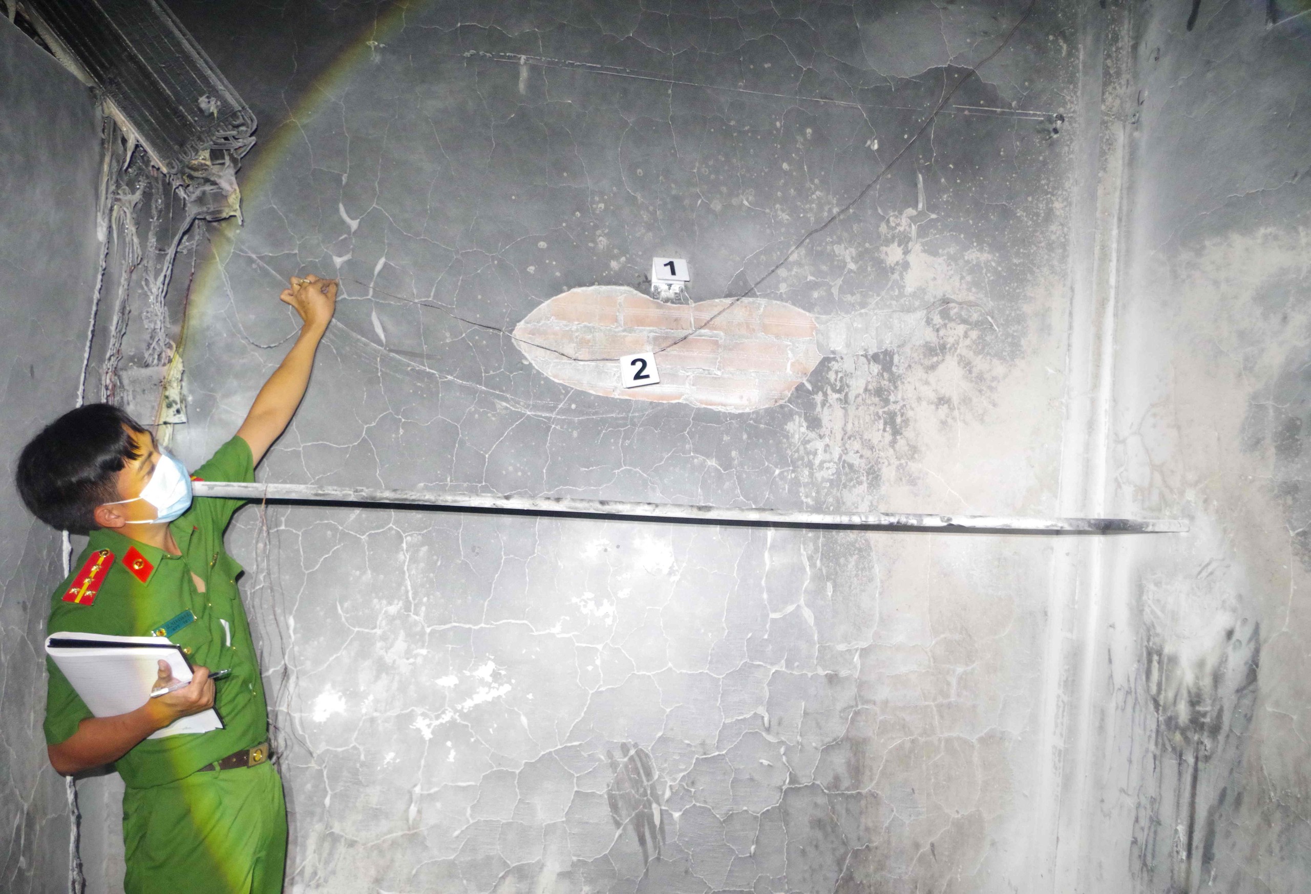 Điều tra nguyên nhân vụ cháy nhà làm 2 bé gái tử vong - Ảnh 3.