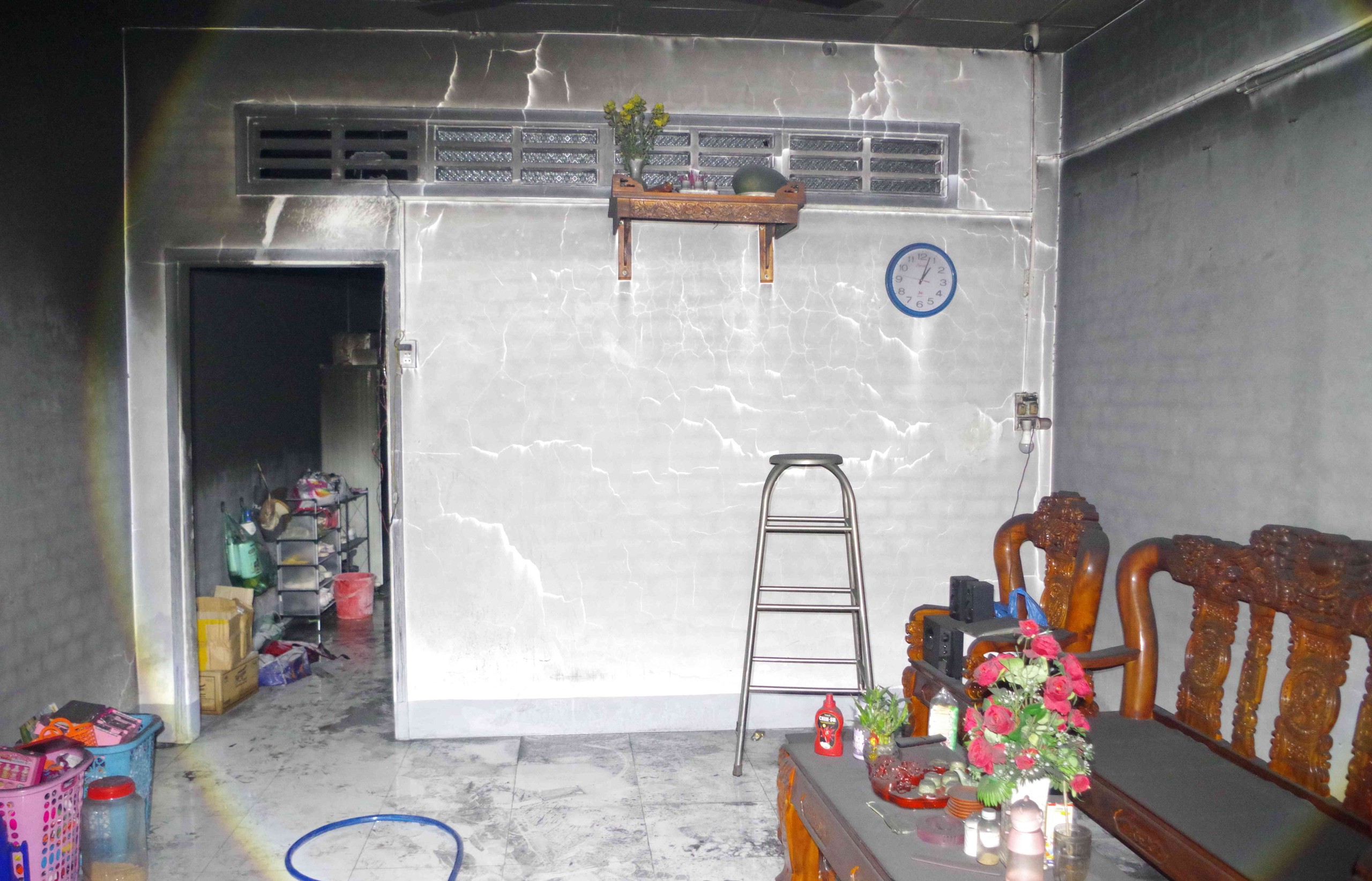 Điều tra nguyên nhân vụ cháy nhà làm 2 bé gái tử vong - Ảnh 1.