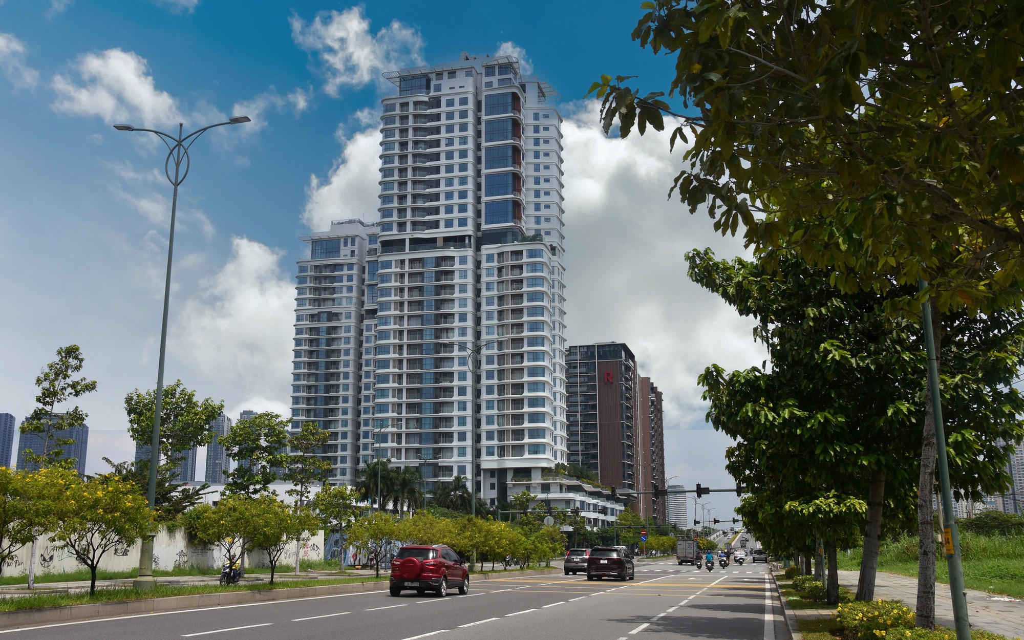 Ngăn ngừa t&iacute;n dụng bất động sản tăng n&oacute;ng - Ảnh 2.