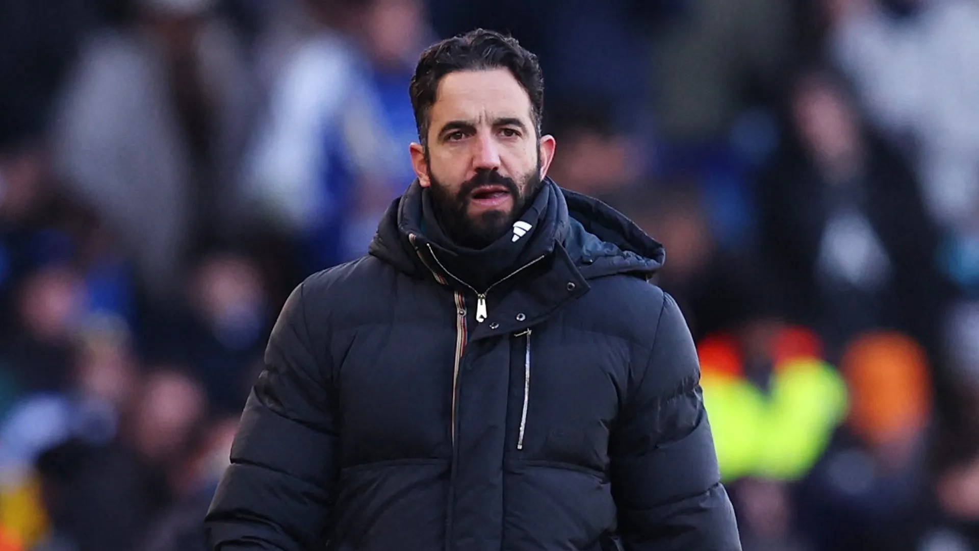 HLV Ruben Amorim “thách thức” Man Utd sa thải - Ảnh 1. HLV Ruben Amorim “thách thức” Man Utd sa thải - Ảnh 1.