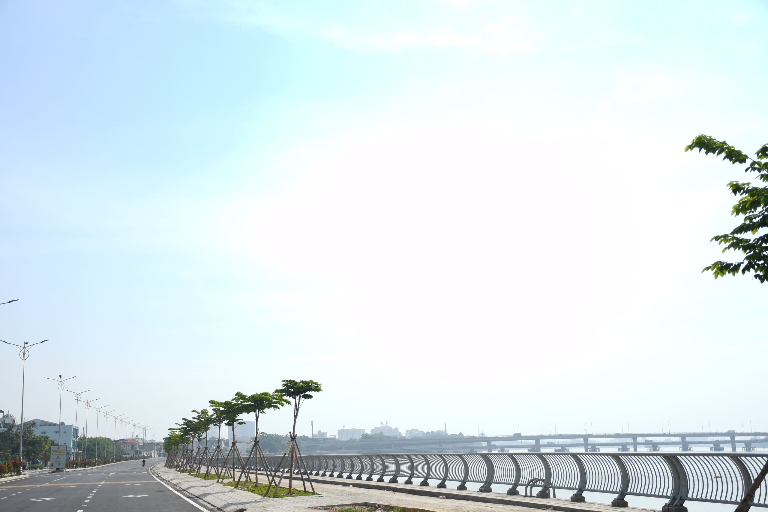 Cận cảnh đường ven s&ocirc;ng Đồng Nai ho&agrave;n thiện trước Tết Nguy&ecirc;n đ&aacute;n 2026 - Ảnh 6.