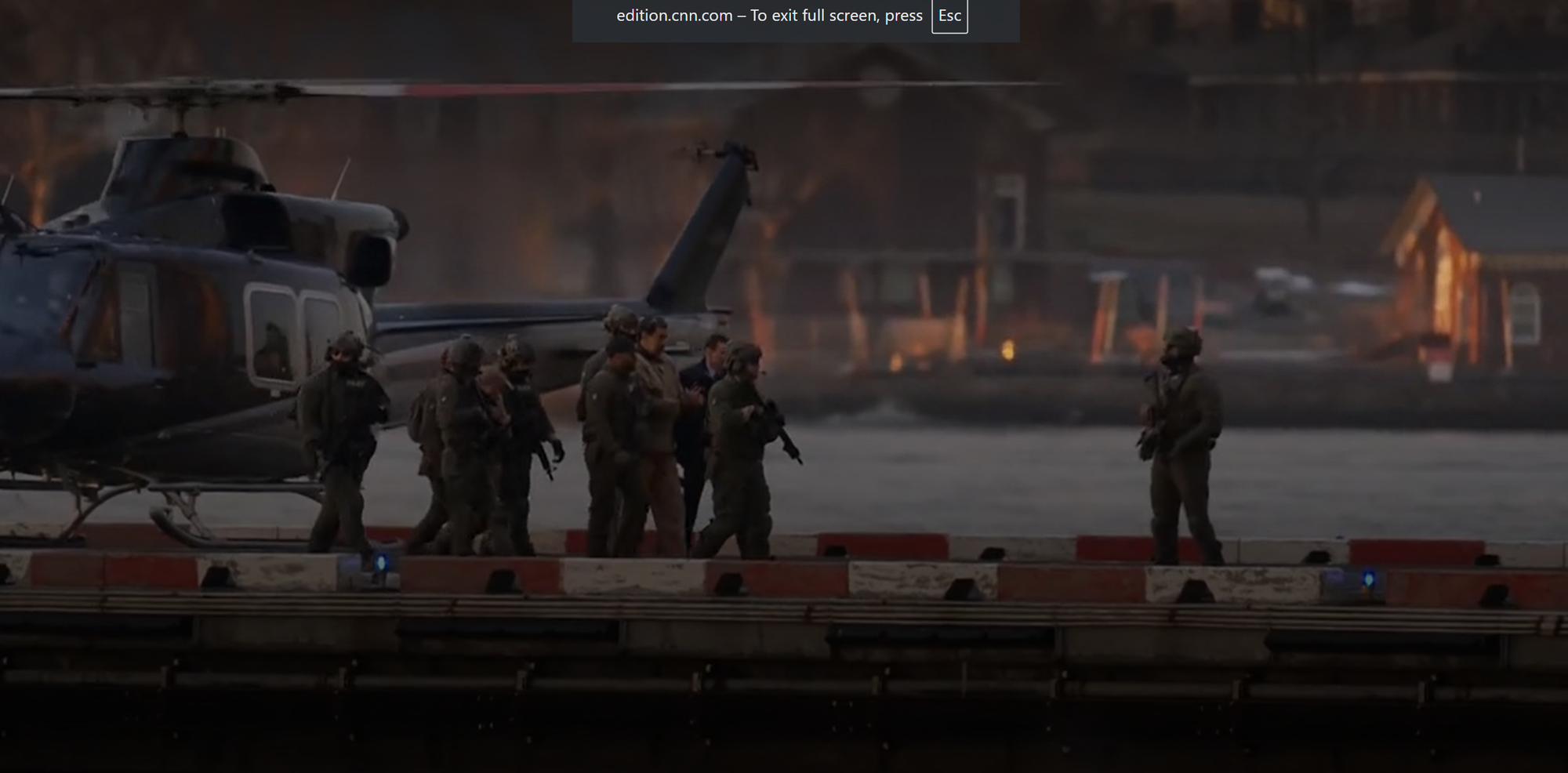 Tổng thống Venezuela bị đưa đến t&ograve;a &aacute;n ở New York - Ảnh 1.