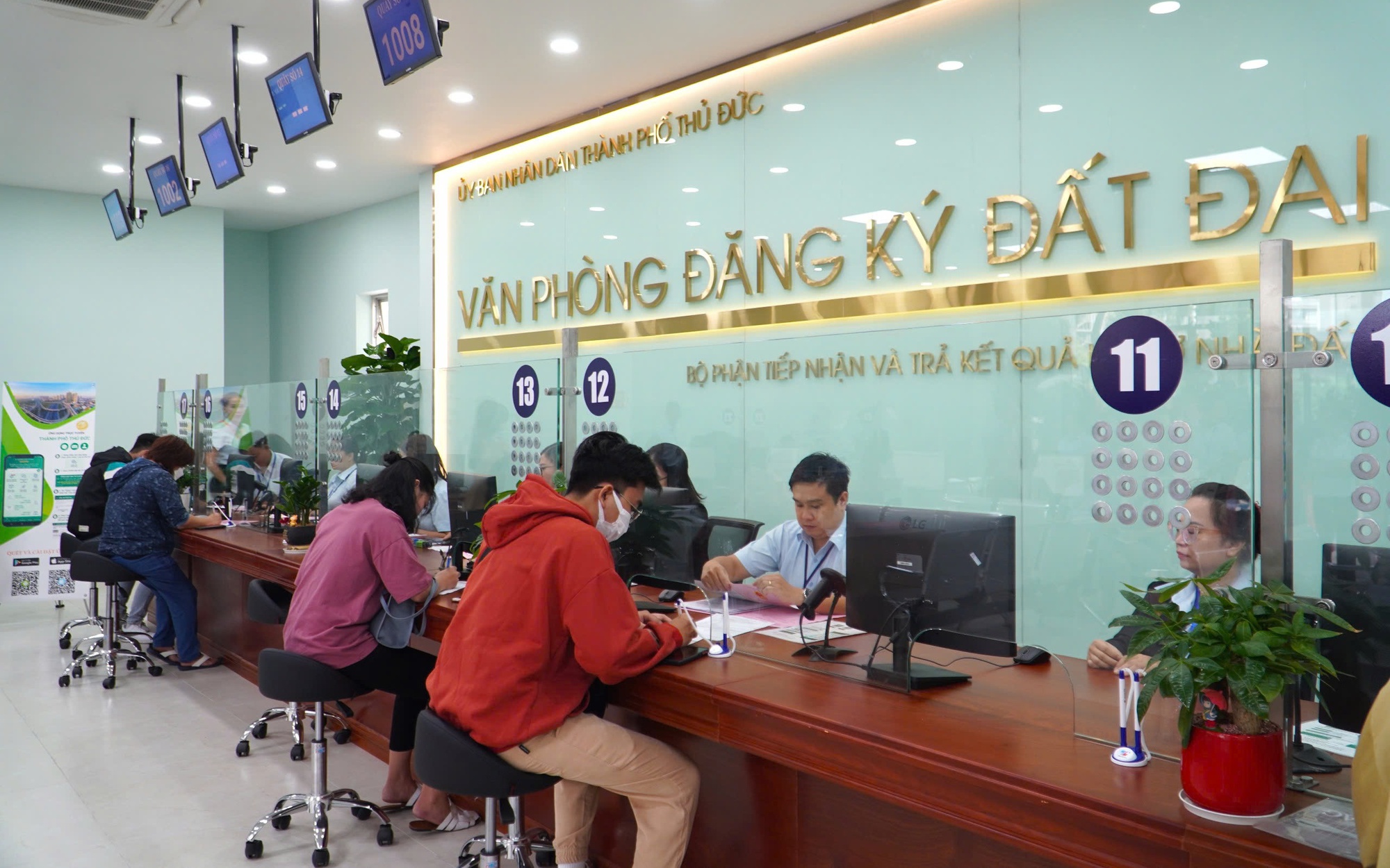 Bộ N&ocirc;ng nghiệp v&agrave; M&ocirc;i trường lập đường d&acirc;y n&oacute;ng về vi phạm đất đai - Ảnh 2.