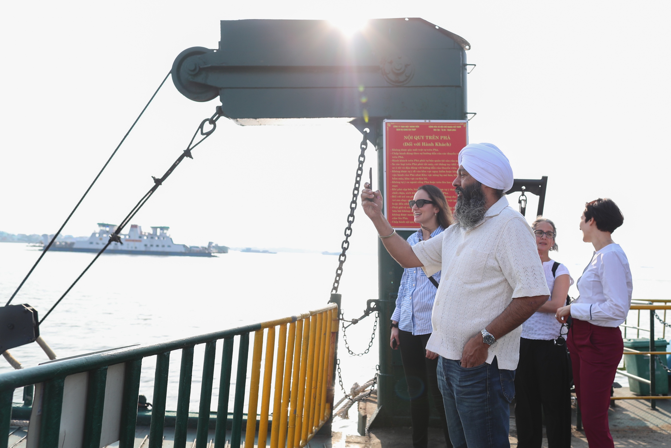 VIDEO: Bộ trưởng Phát triển quốc tế Canada thăm khu dự trữ sinh quyển rừng ngập mặn Cần Giờ - Ảnh 9.