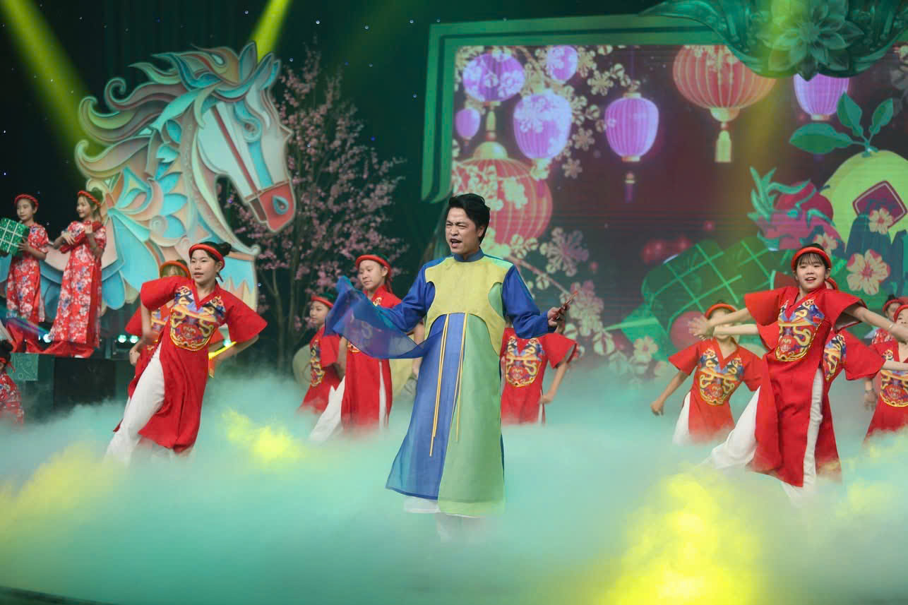 Hữu Phúc, Y Nhã và Si Si Academy bền bỉ với giải Mai Vàng - Ảnh 2.