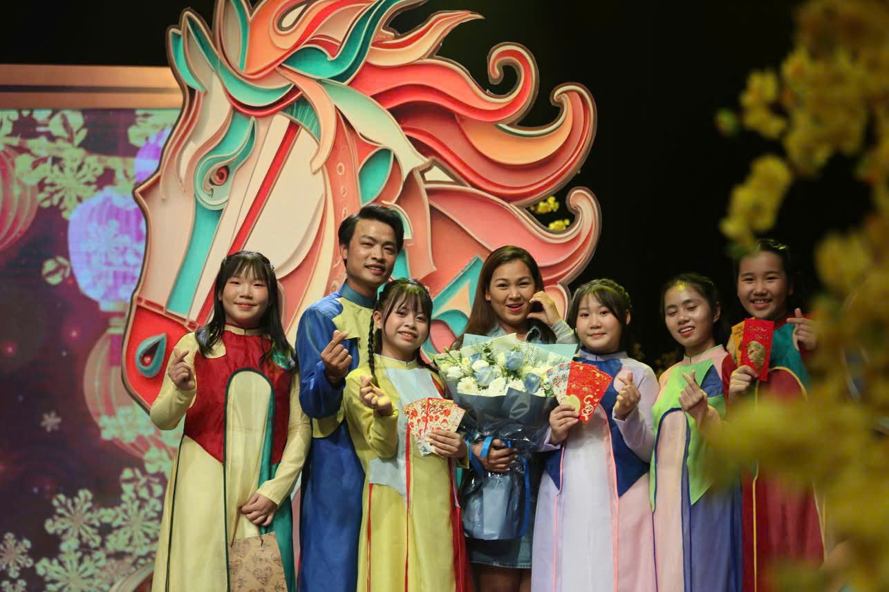 Hữu Phúc, Y Nhã và Si Si Academy bền bỉ với giải Mai Vàng - Ảnh 1.