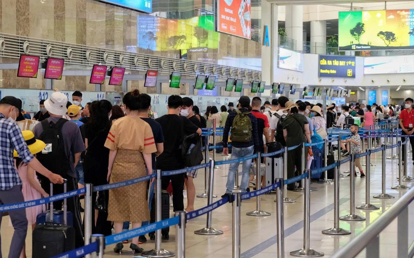 Đề xuất chuyến bay chậm 3 giờ phải ho&agrave;n v&eacute; - Ảnh 2.