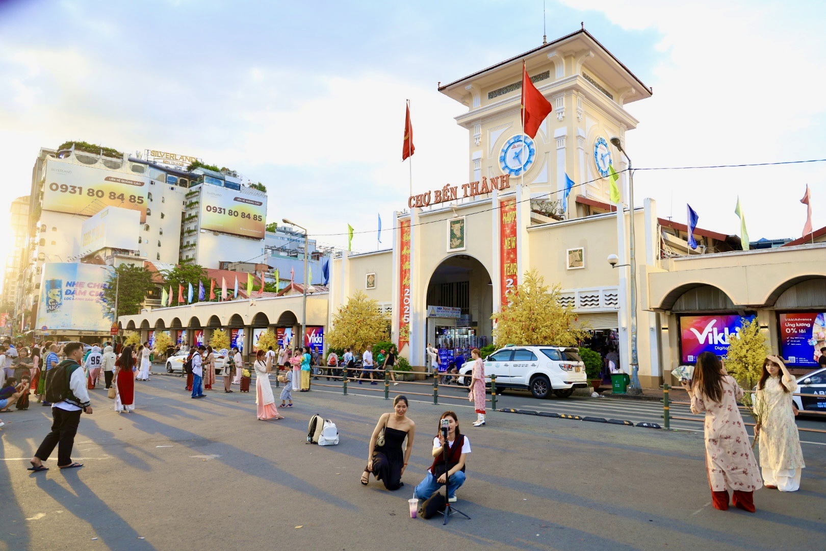 Bí thư Thành ủy TPHCM chỉ đạo làm nhanh các dự án chỉnh trang đô thị - Ảnh 1.