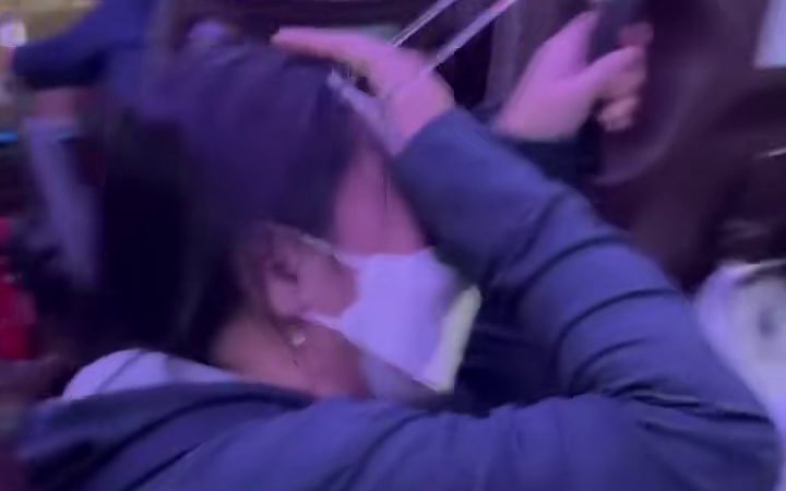 CLIP: Th&ecirc;m 1 t&agrave;i xế h&atilde;ng xe H&ugrave;ng Hiếu g&acirc;y &ldquo;b&atilde;o&rdquo; mạng x&atilde; hội - Ảnh 4.