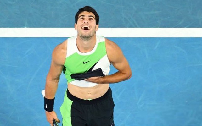 Djokovic v&agrave; giấc mở dang dỡ 875 ng&agrave;y - Ảnh 2.