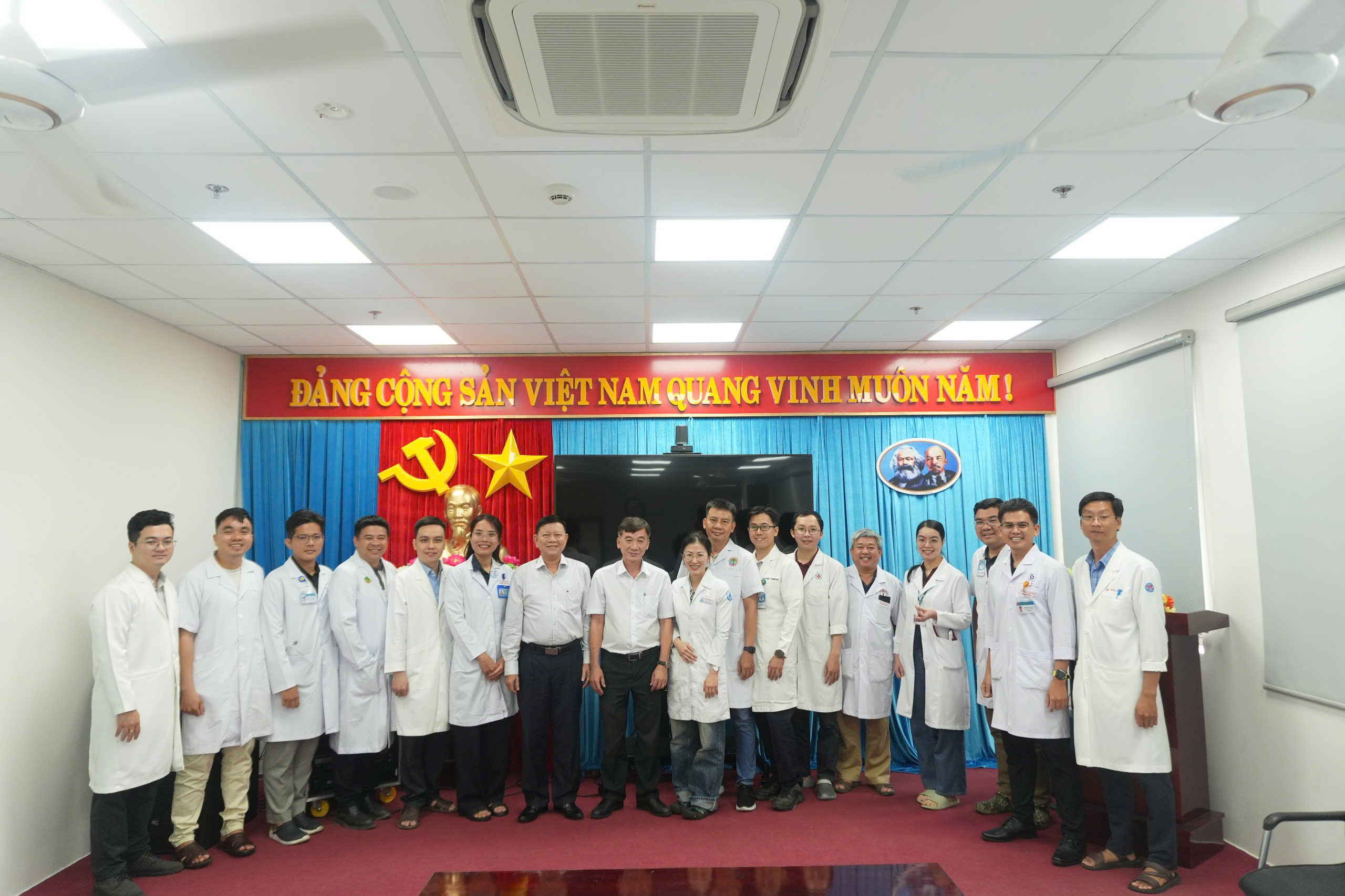 - Ảnh 2. - Ảnh 2.