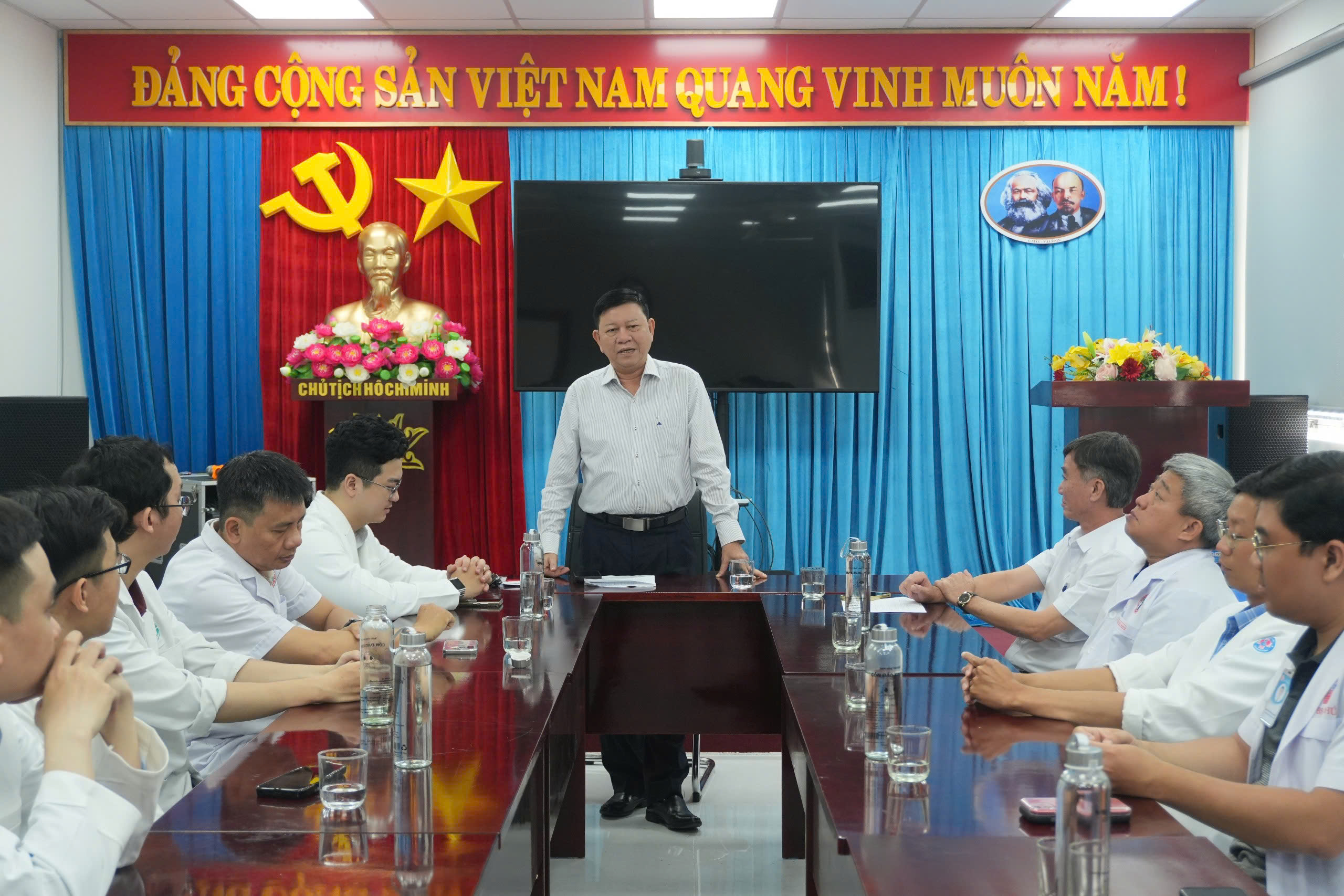 - Ảnh 1. - Ảnh 1.