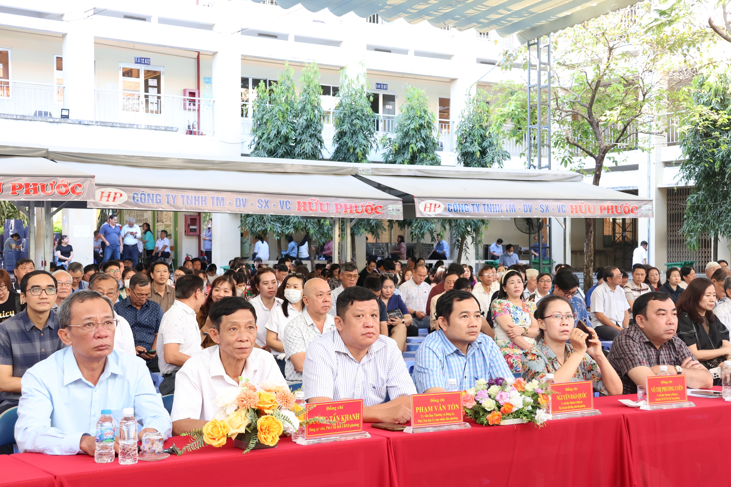 &ldquo;Tr&aacute;nh h&igrave;nh thức, l&agrave;m thực chất&rdquo;: Phường B&igrave;nh Lợi Trung n&acirc;ng chất Quy định 213 - Ảnh 2.