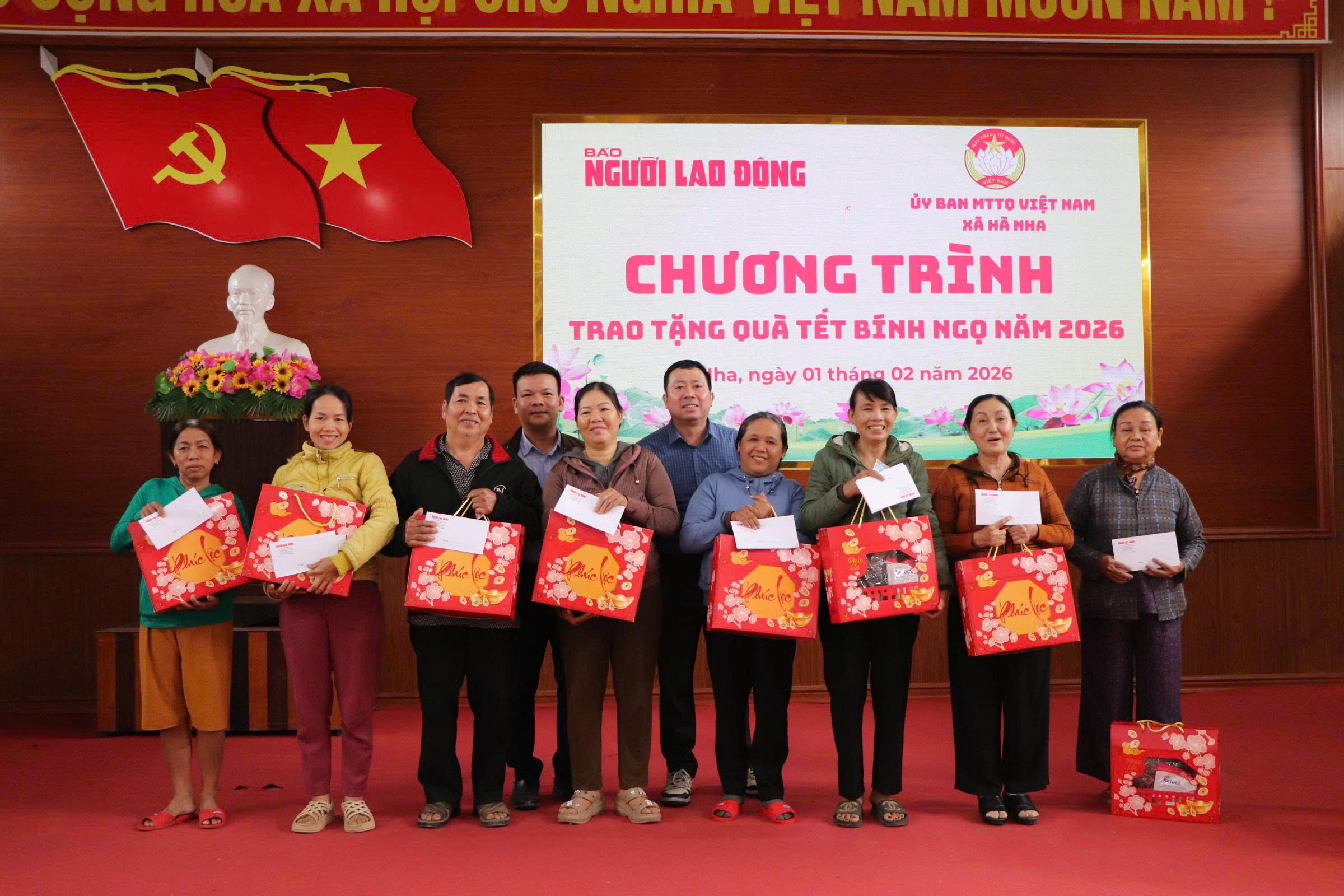Trái tim miền Trung ấm lại vùng lũ Hà Nha những ngày giáp Tết - Ảnh 1.