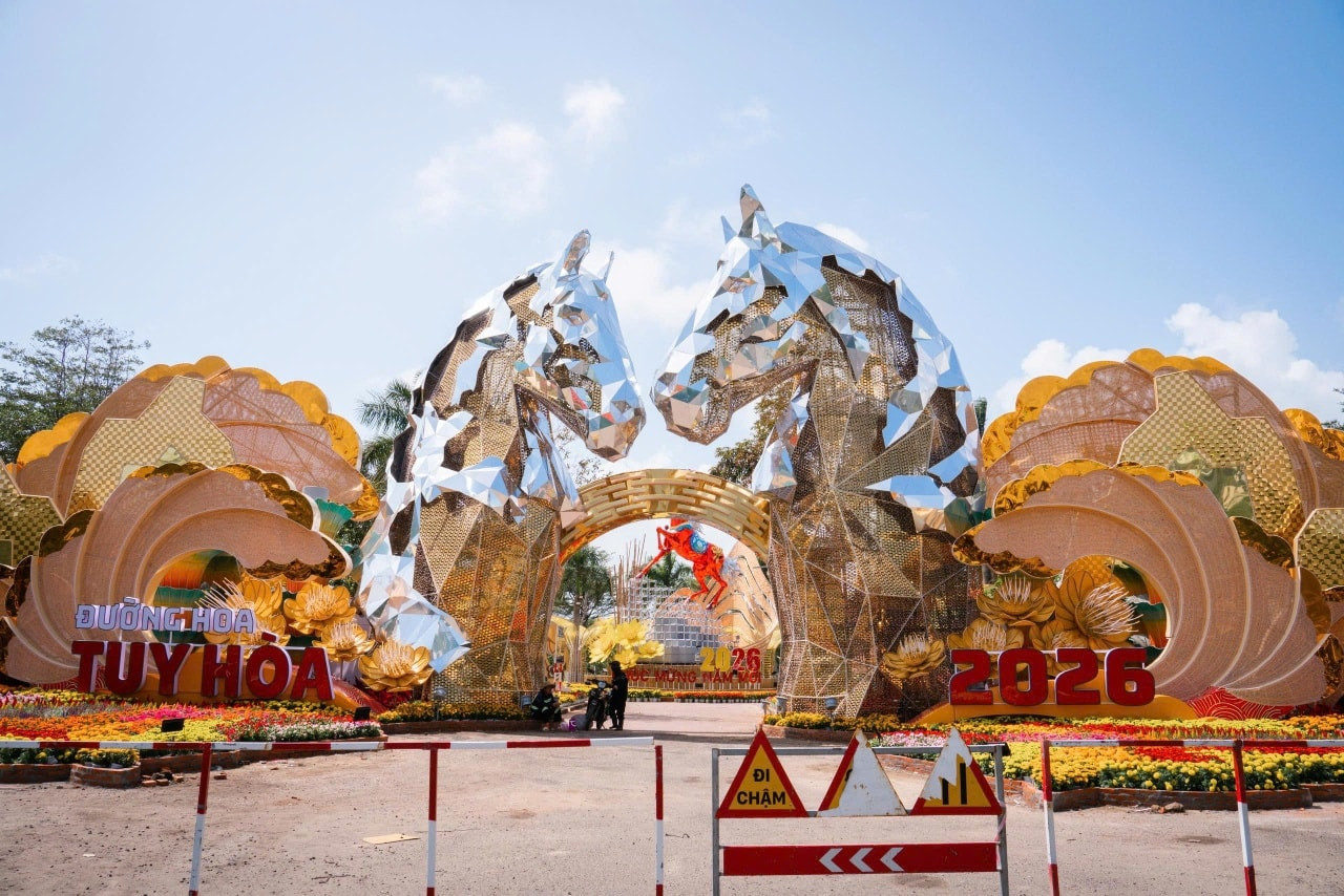 Linh vật ngựa Tết B&iacute;nh Ngọ 2026 g&acirc;y sốt với phong c&aacute;ch độc đ&aacute;o v&agrave; s&aacute;ng tạo - Ảnh 14.