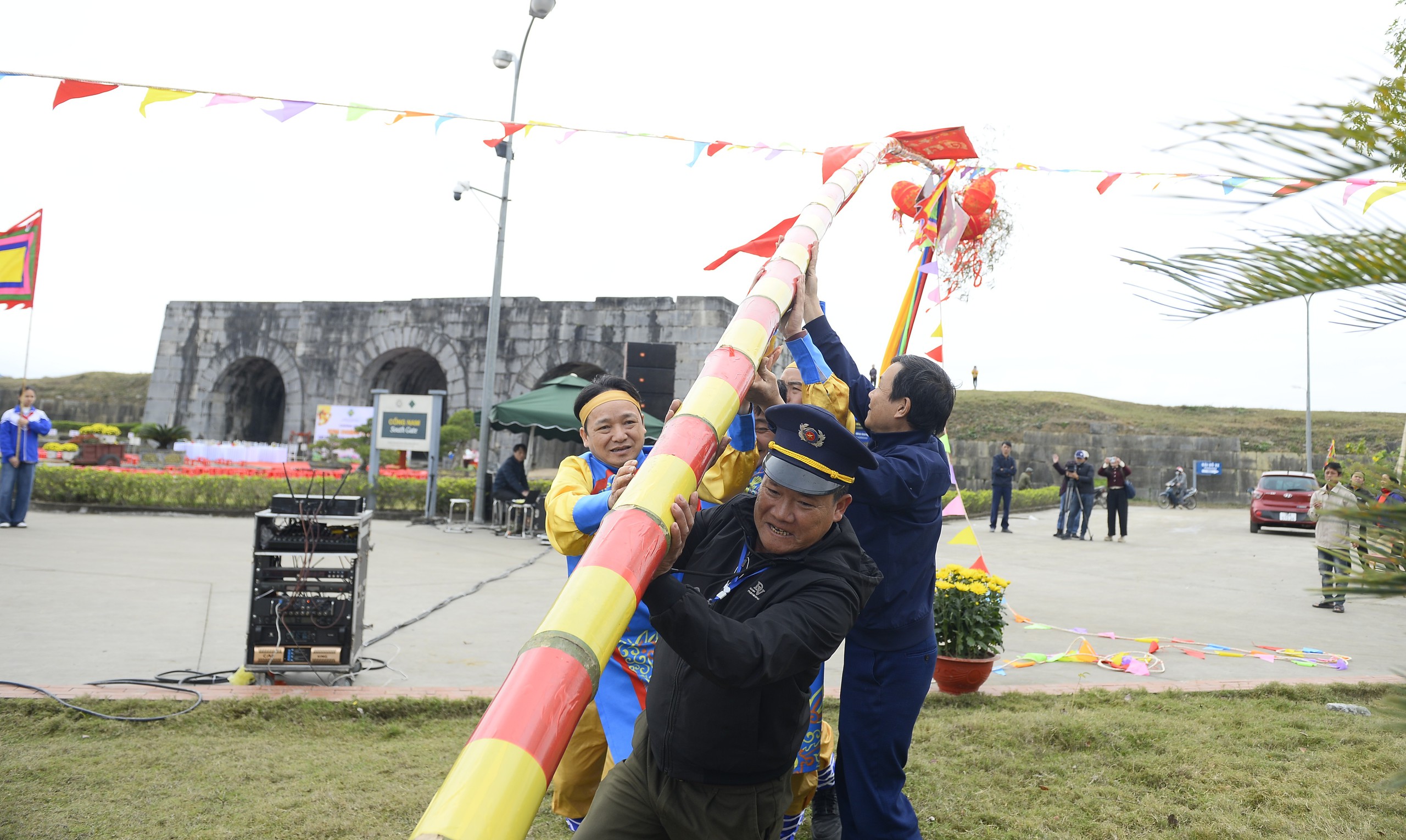 Lễ thượng n&ecirc;u ở di sản thế giới hơn 600 năm ở Thanh H&oacute;a - Ảnh 2.