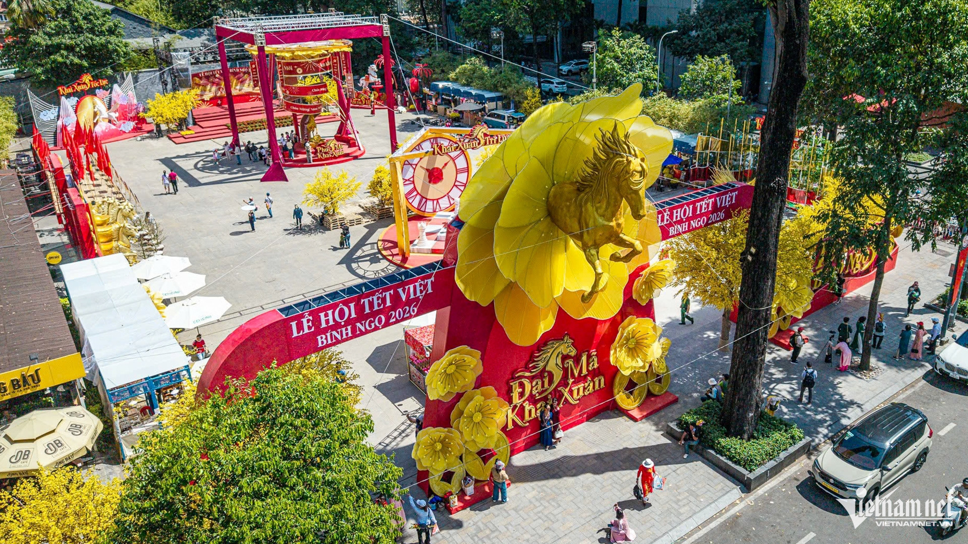 Linh vật ngựa Tết B&iacute;nh Ngọ 2026 g&acirc;y sốt với phong c&aacute;ch độc đ&aacute;o v&agrave; s&aacute;ng tạo - Ảnh 18.