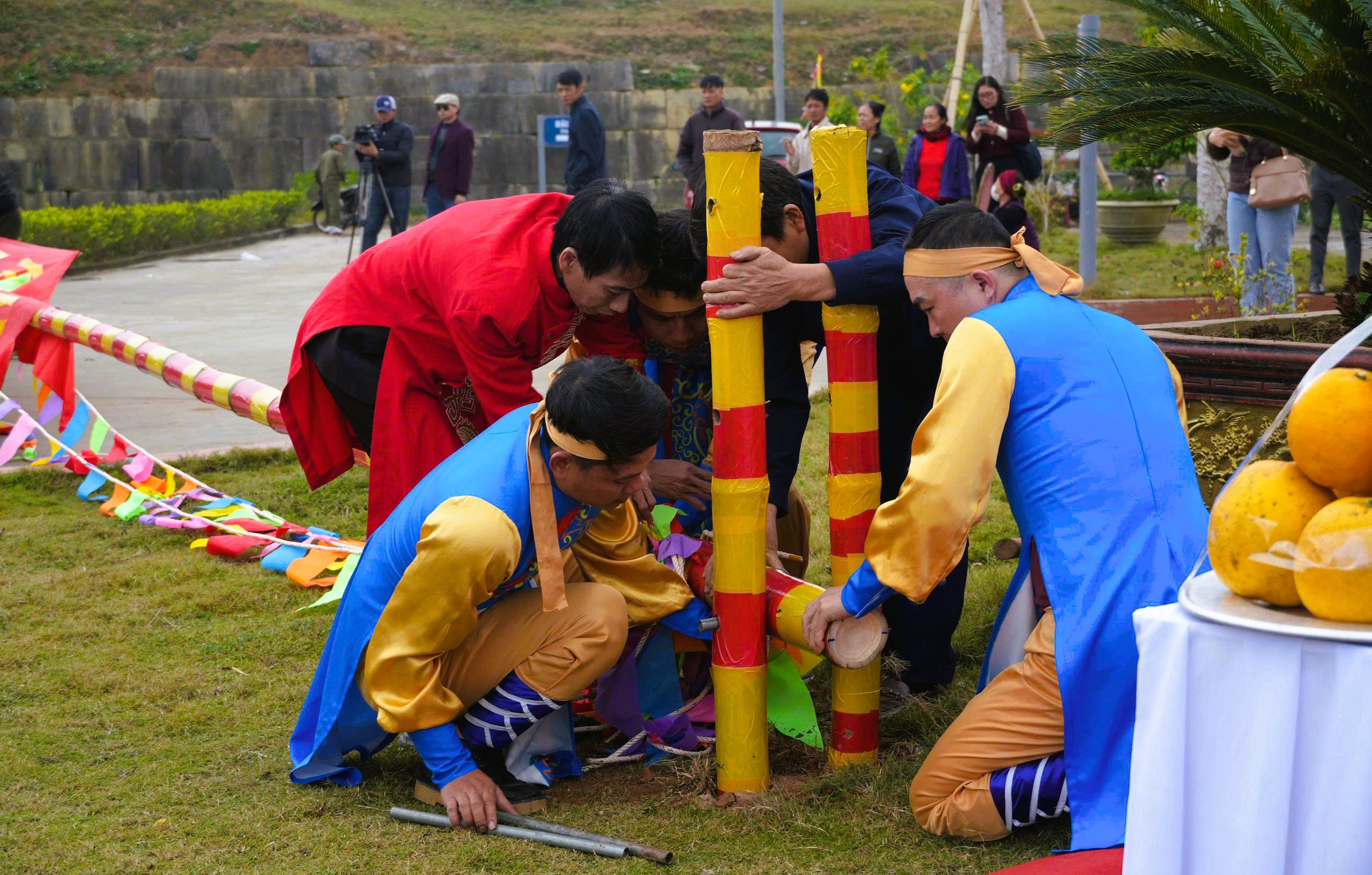 Lễ thượng n&ecirc;u ở di sản thế giới hơn 600 năm ở Thanh H&oacute;a - Ảnh 6.