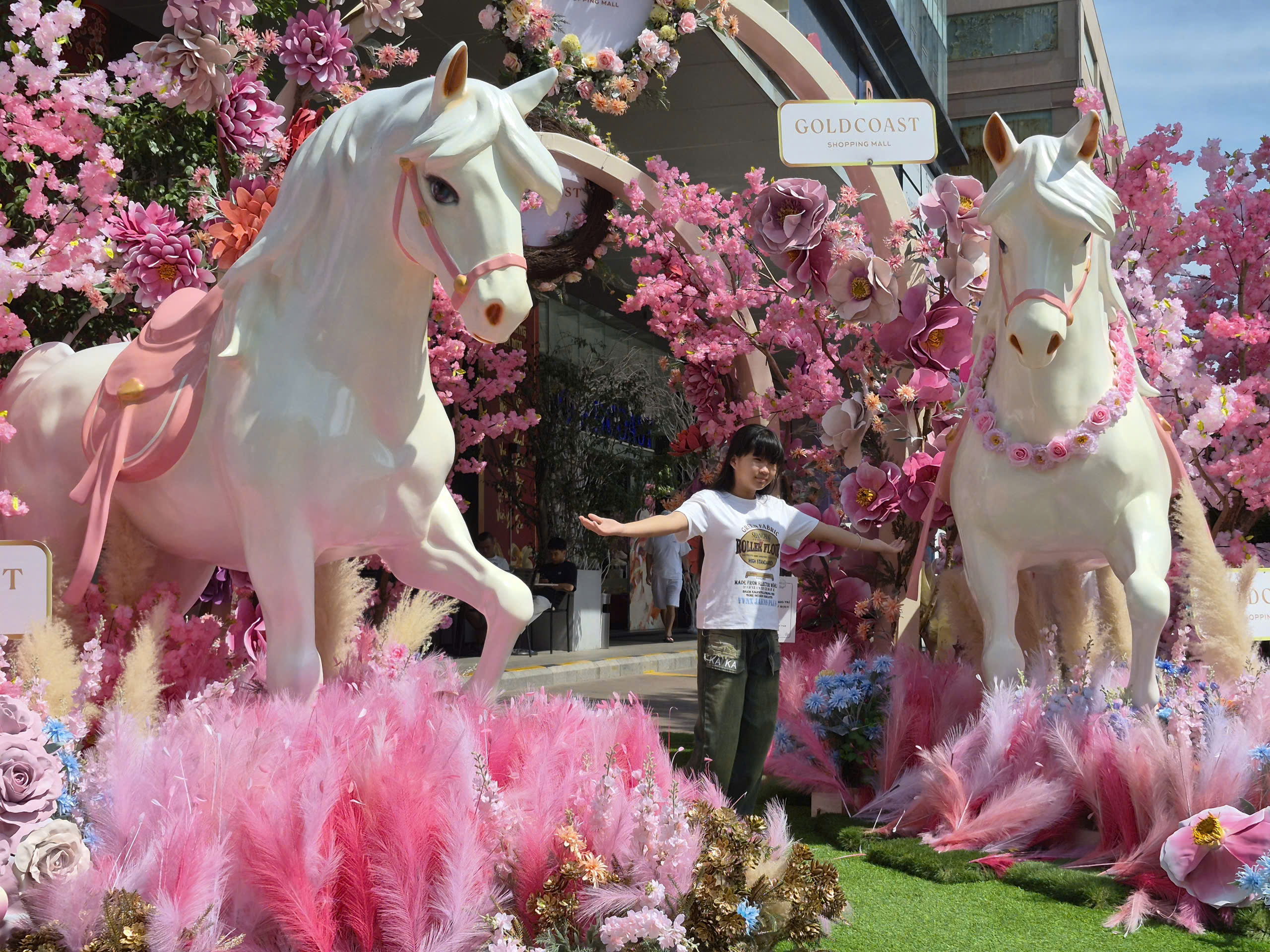 Linh vật ngựa của tỉnh, th&agrave;nh n&agrave;o đẹp nhất Tết B&iacute;nh Ngọ 2026? - Ảnh 12.