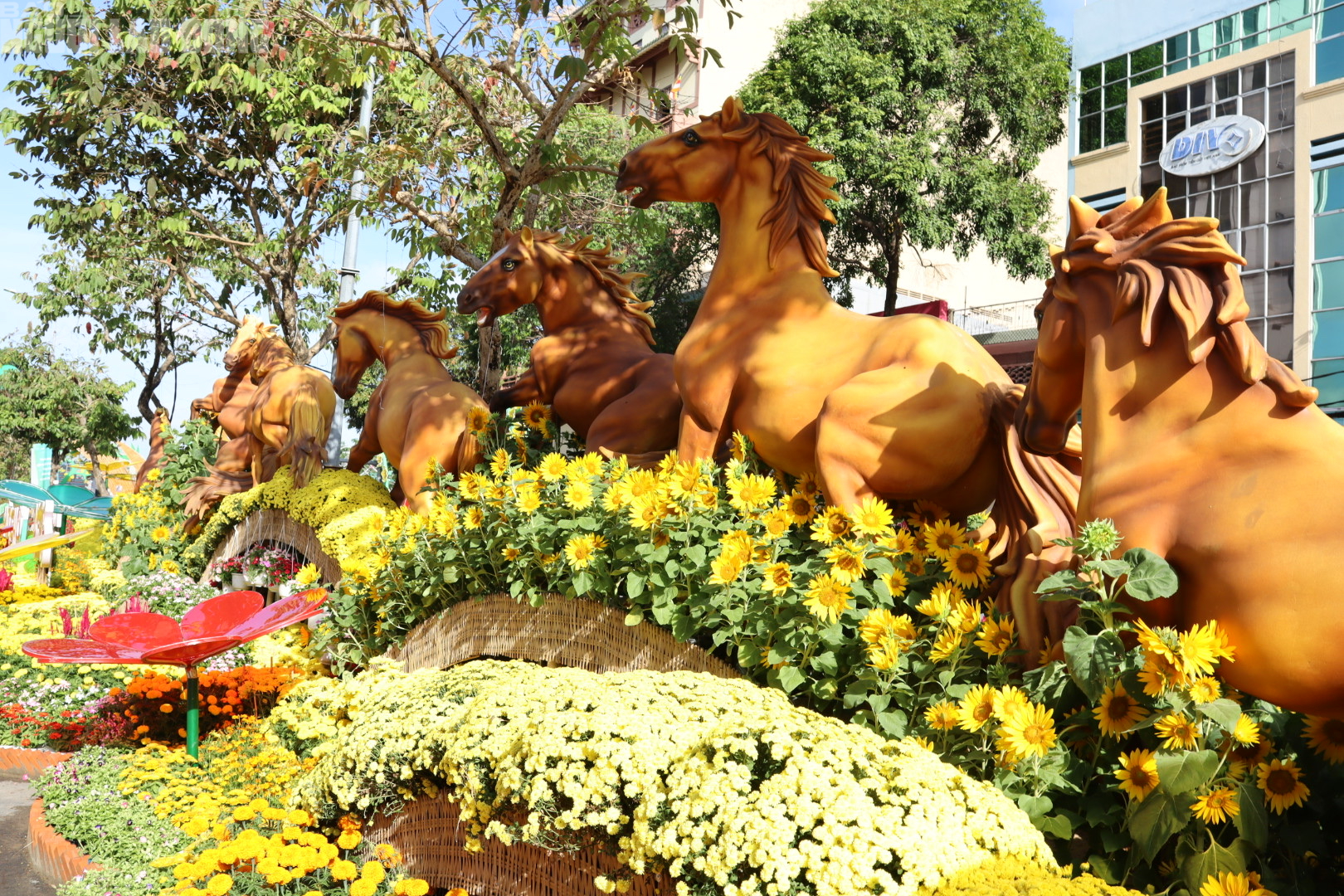 Linh vật ngựa của tỉnh, th&agrave;nh n&agrave;o đẹp nhất Tết B&iacute;nh Ngọ 2026? - Ảnh 5.