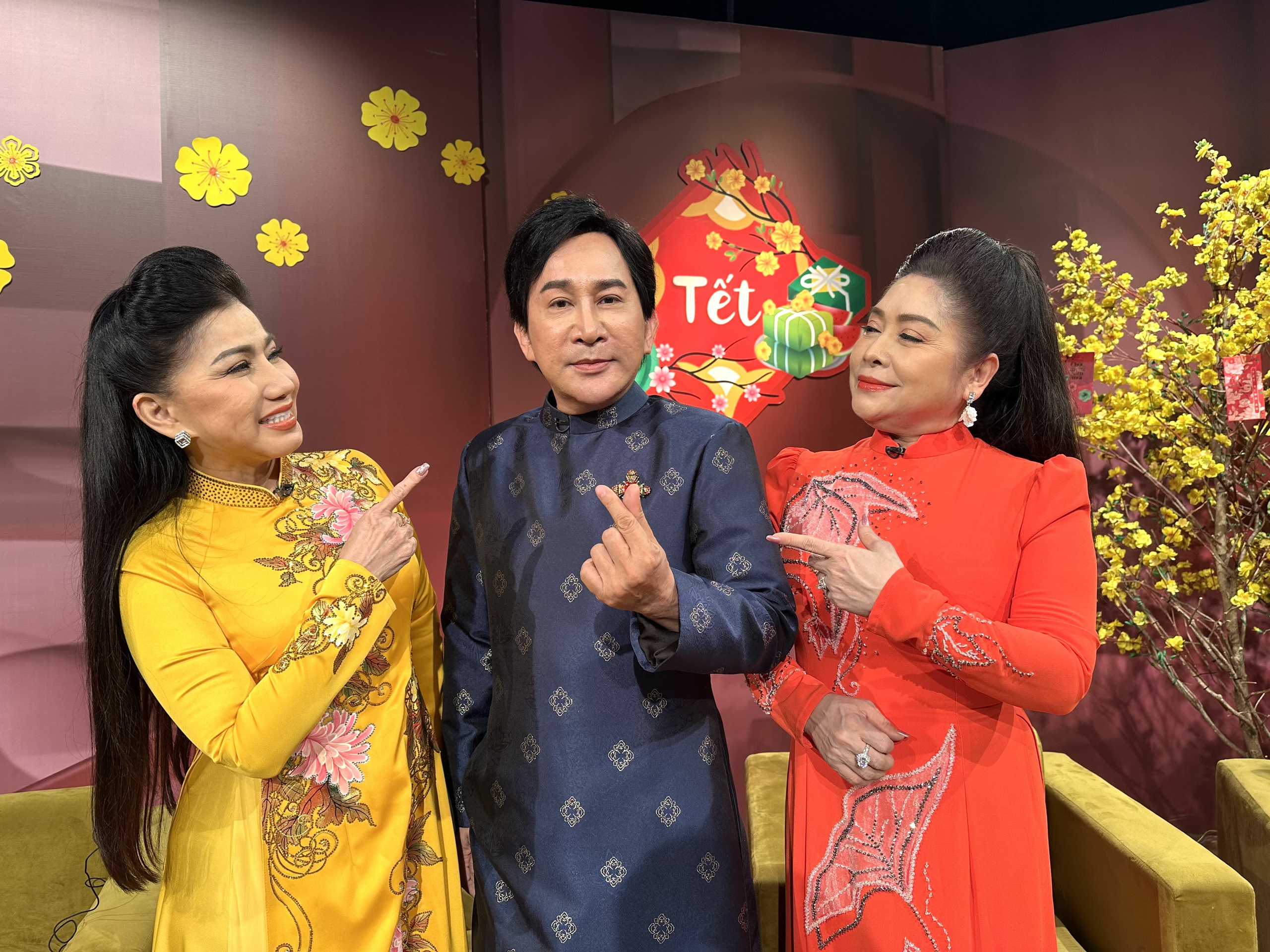 Giải trí ngày Tết đa dạng, đặc sắc - Ảnh 1.