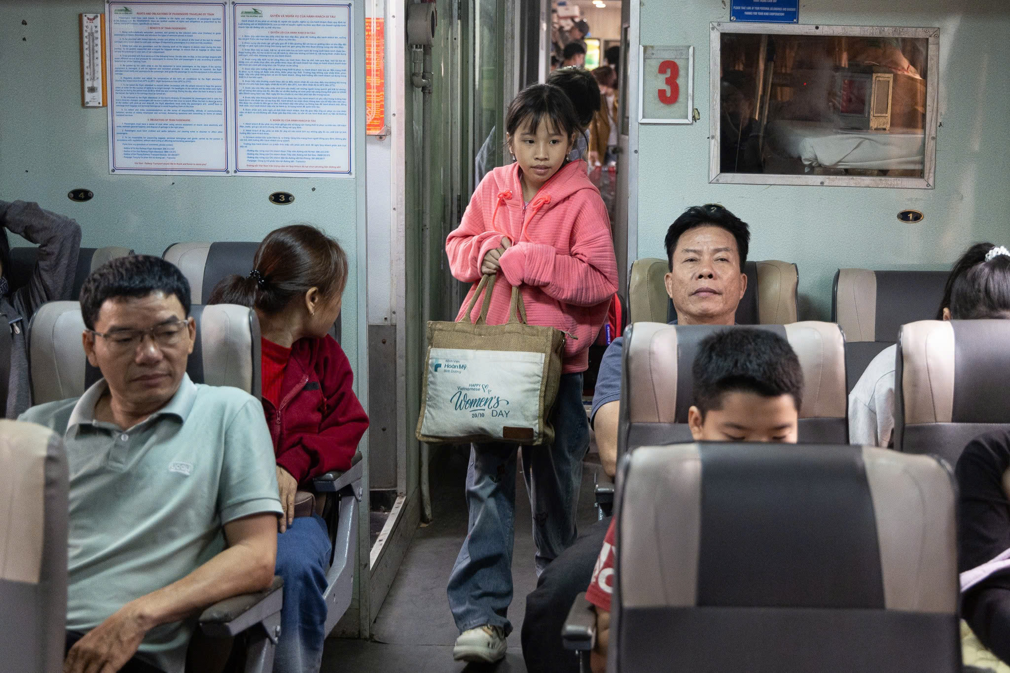 Tất cả đo&agrave;n vi&ecirc;n, người lao động đều c&oacute; Tết - Ảnh 13.