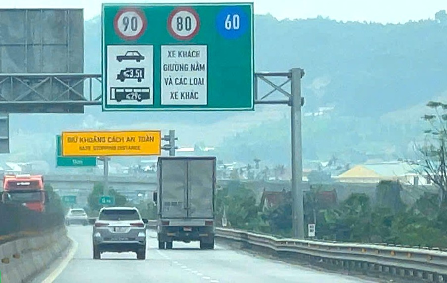 Tốc độ tối đa xe khách giường nằm và xe tải trên cao tốc 2026 - Ảnh 1.