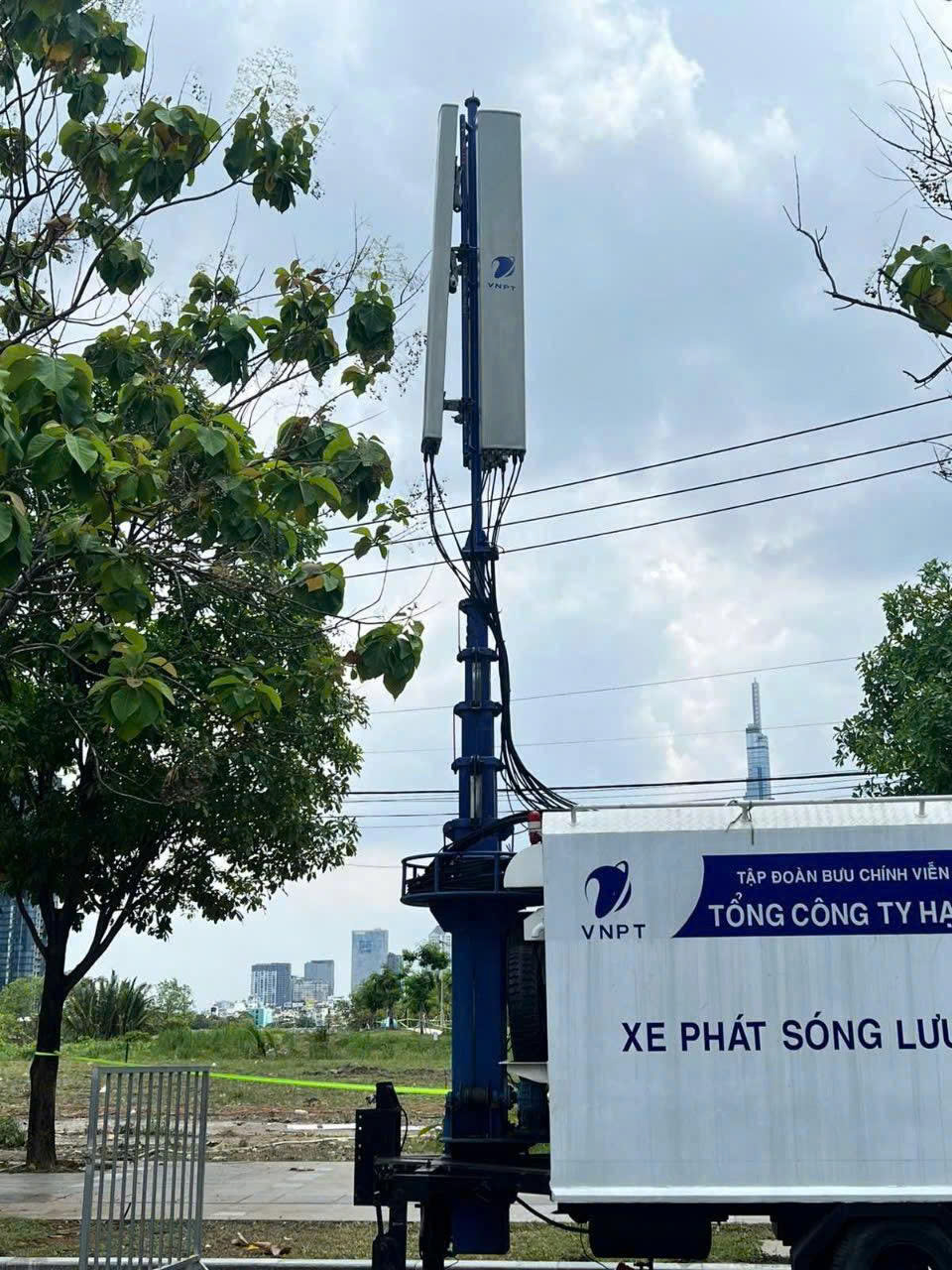 Lưu lượng 5G có thể tăng gấp 5 lần trong dịp Tết, nhà mạng ứng phó ra sao? - Ảnh 2.
