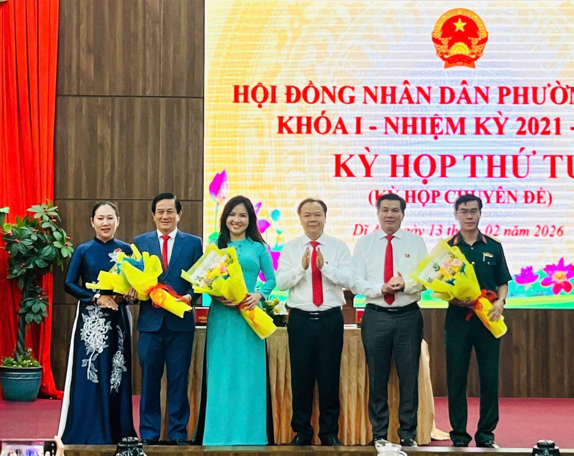 Chủ tịch UBND phường Dĩ An mới được bầu , thay đổi lãnh đạo Tại phường đông dân nhất TPHCM - Ảnh 1.