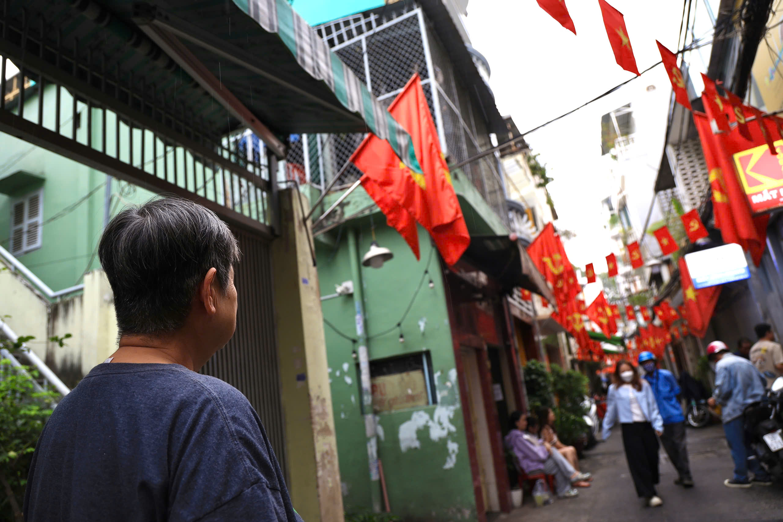 Hơi thở Tết trong hẻm nhỏ tại TPHCM  - Ảnh 10.