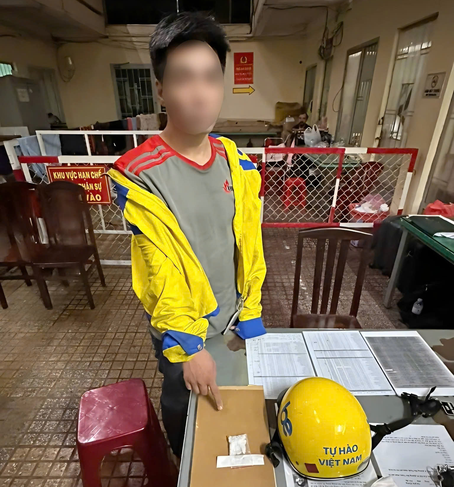 - Ảnh 2. - Ảnh 2.