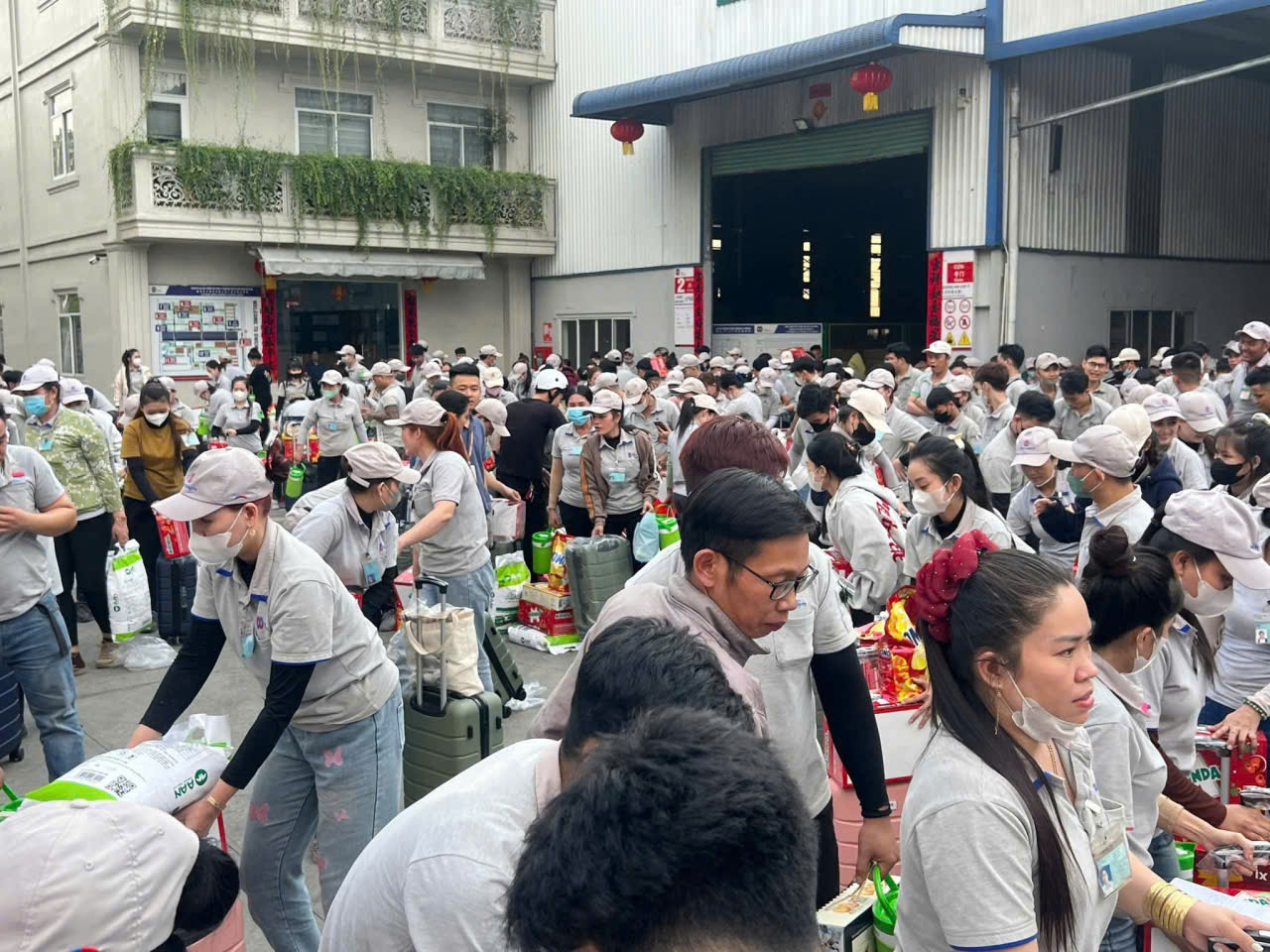 H&igrave;nh ảnh ấm &aacute;p những ng&agrave;y cuối năm tại doanh nghiệp - Ảnh 3.