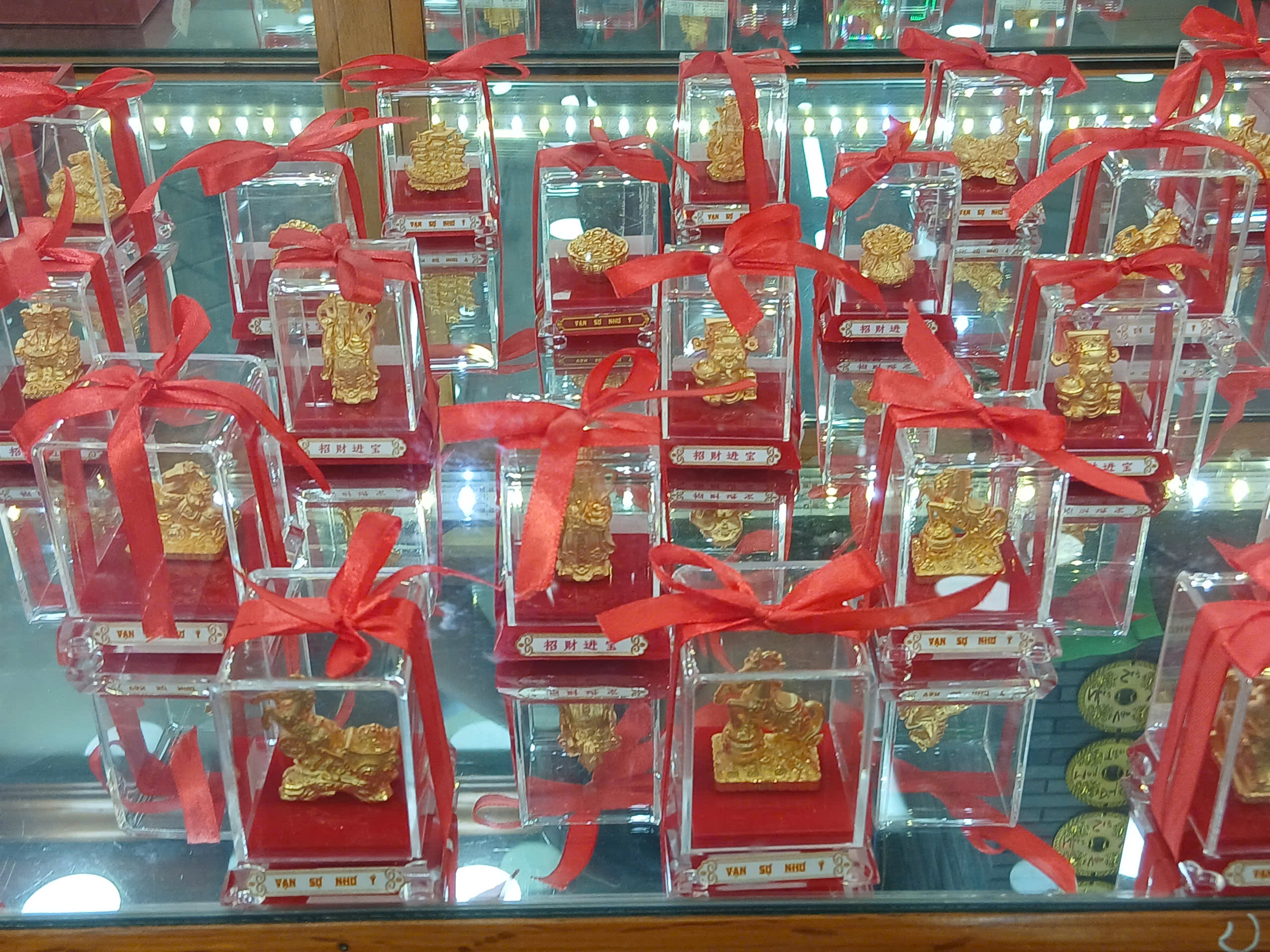 Vàng trang sức hình ngựa chiếm lĩnh thị trường đầu năm Bính Ngọ 2026 - Ảnh 5. Vàng trang sức hình ngựa chiếm lĩnh thị trường đầu năm Bính Ngọ 2026 - Ảnh 5.