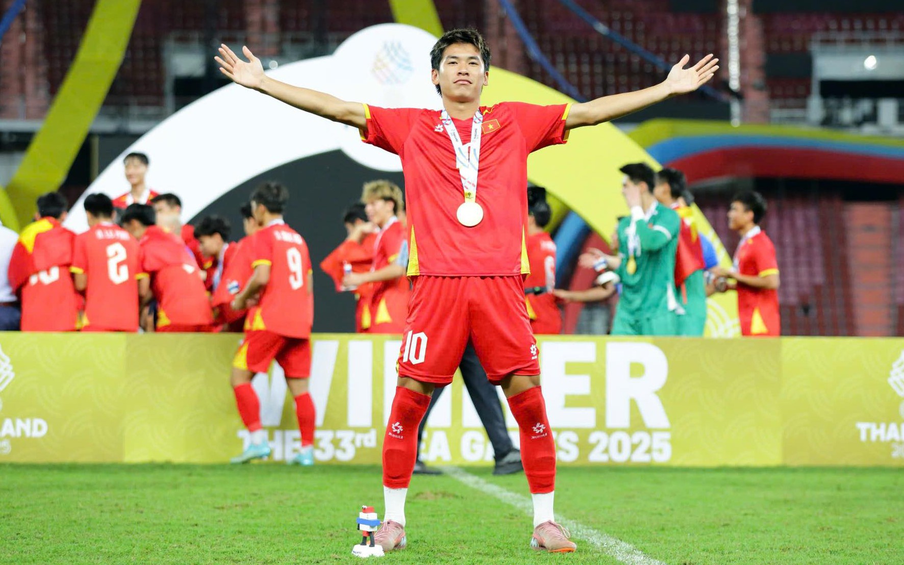 Kịch t&iacute;nh Giải CFA Team China 2026: Cả 4 đội c&ugrave;ng c&oacute; 1 điểm - Ảnh 2.