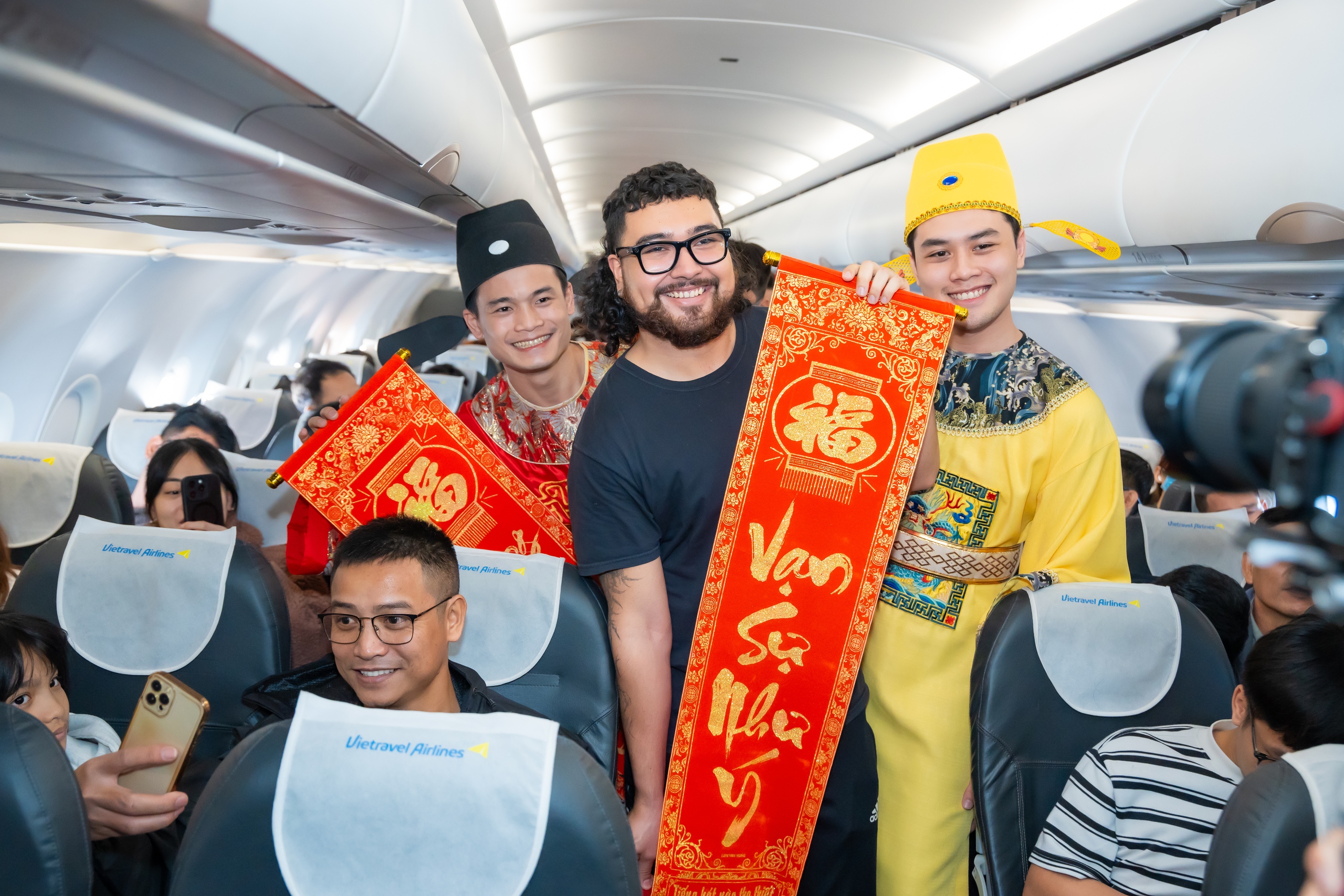 Vietravel Airlines "chốt" thời điểm đổi t&ecirc;n, c&ocirc;ng bố định vị mới - Ảnh 1.